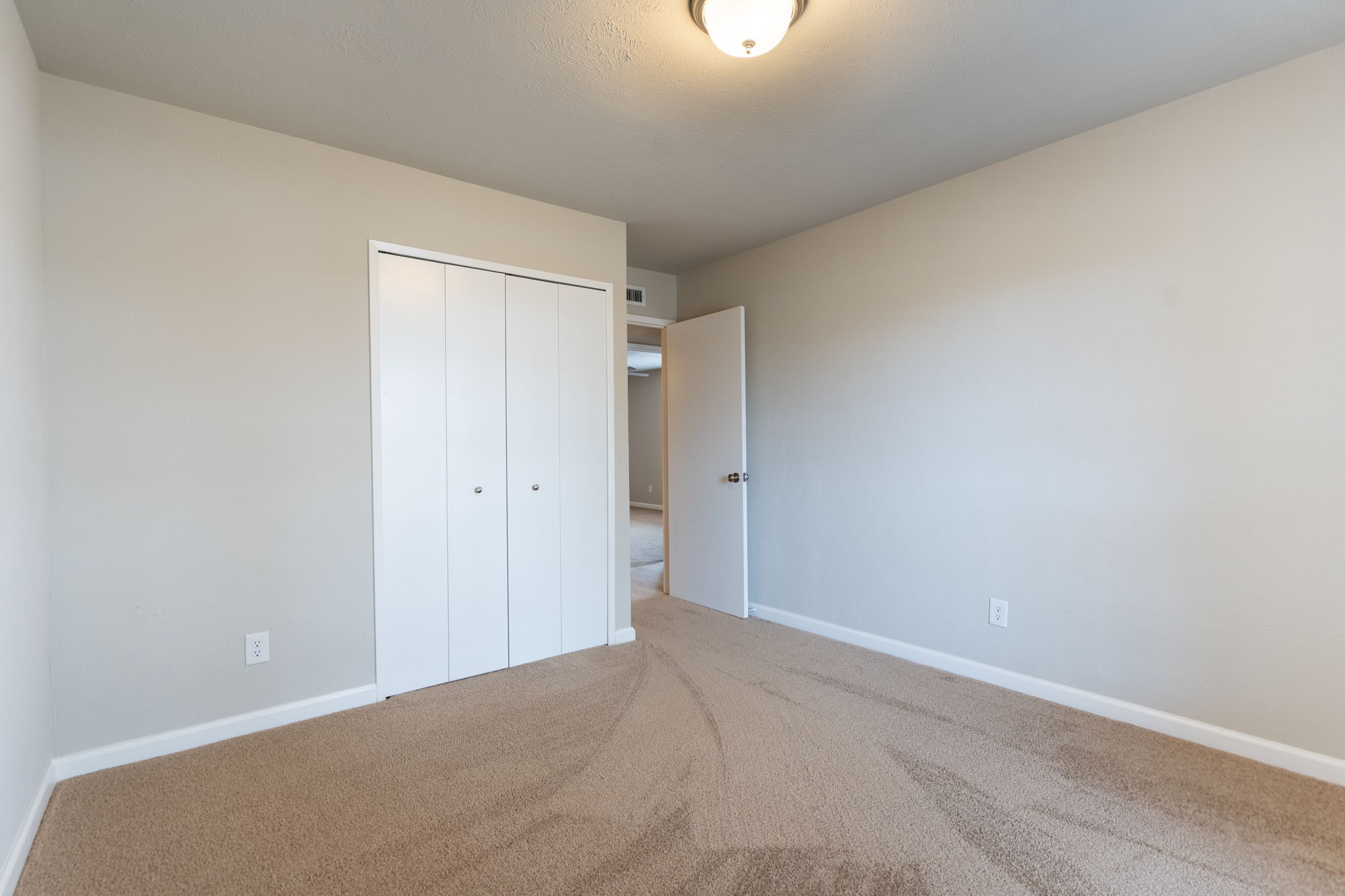 1100 Lockhart Drive