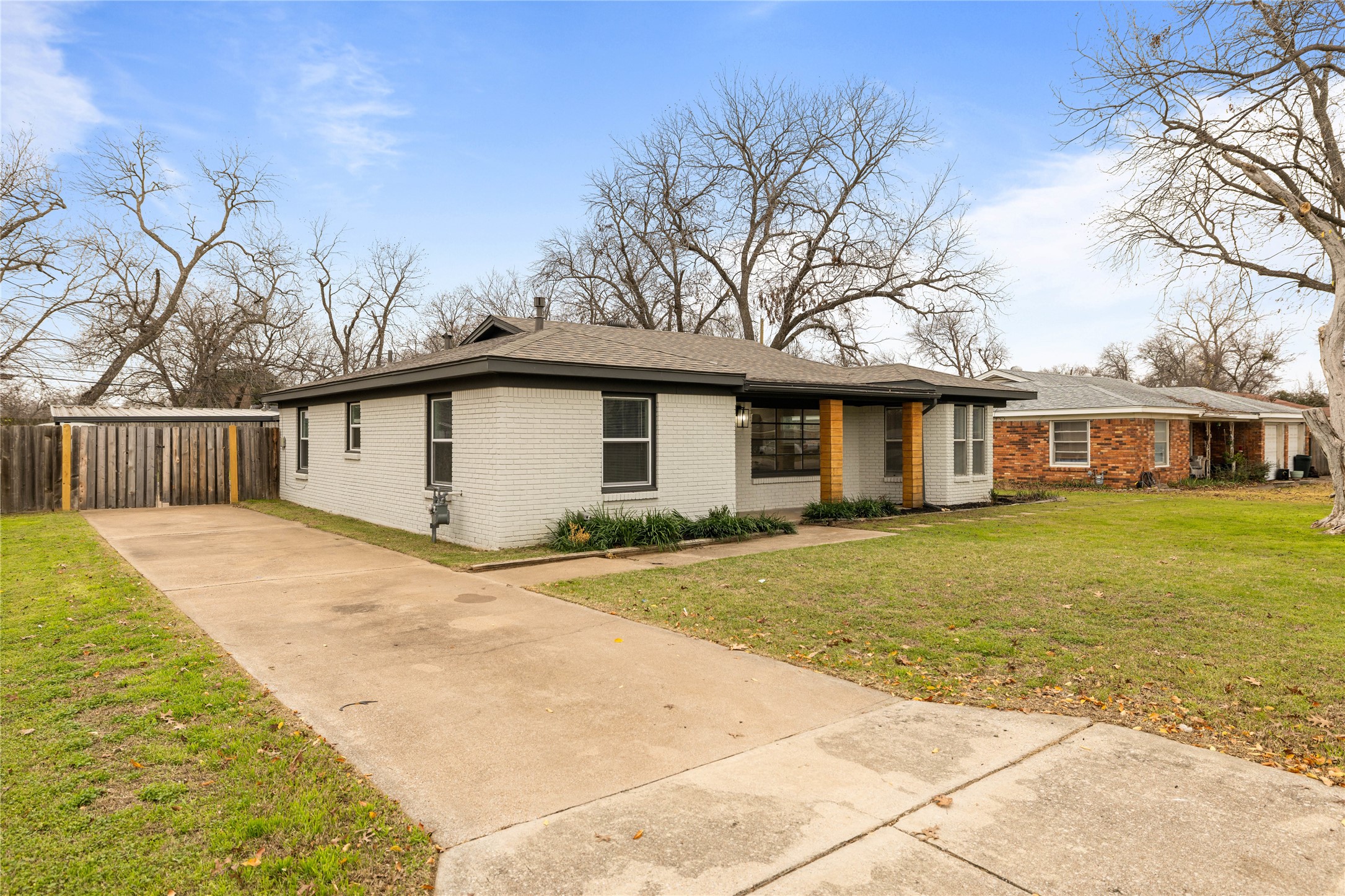 3313 Tourist Drive