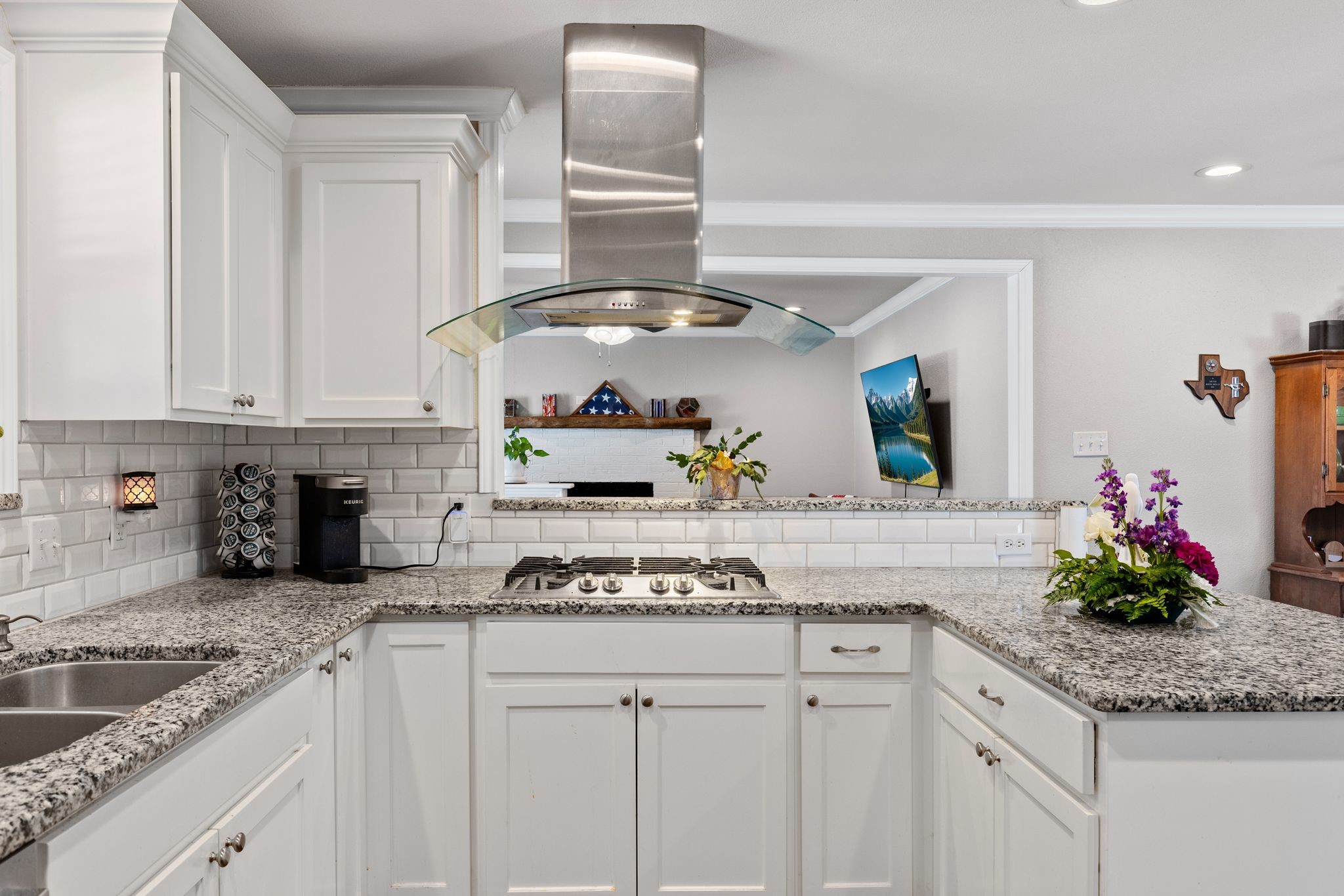 6417 Stonewall Street