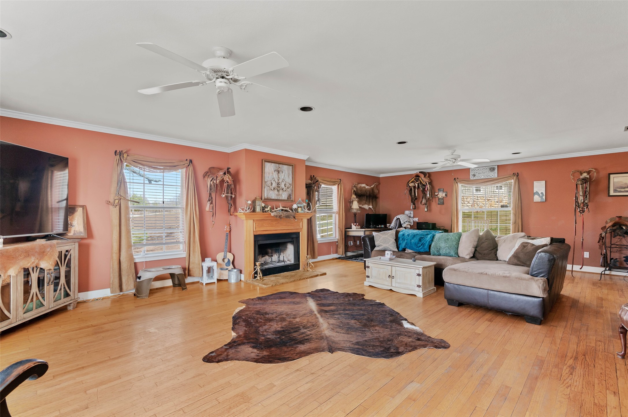 2106 Chaparral Road