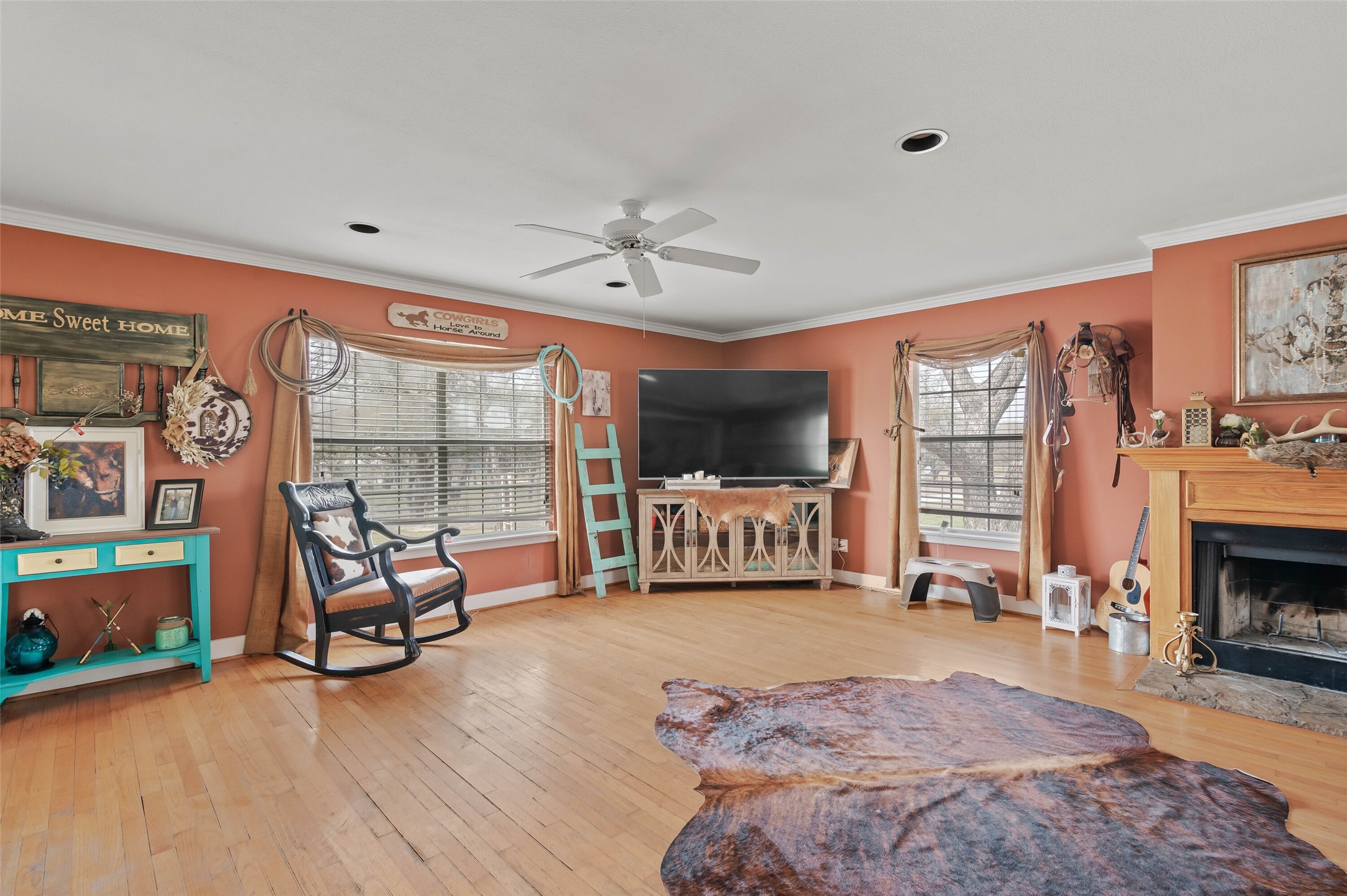 2106 Chaparral Road