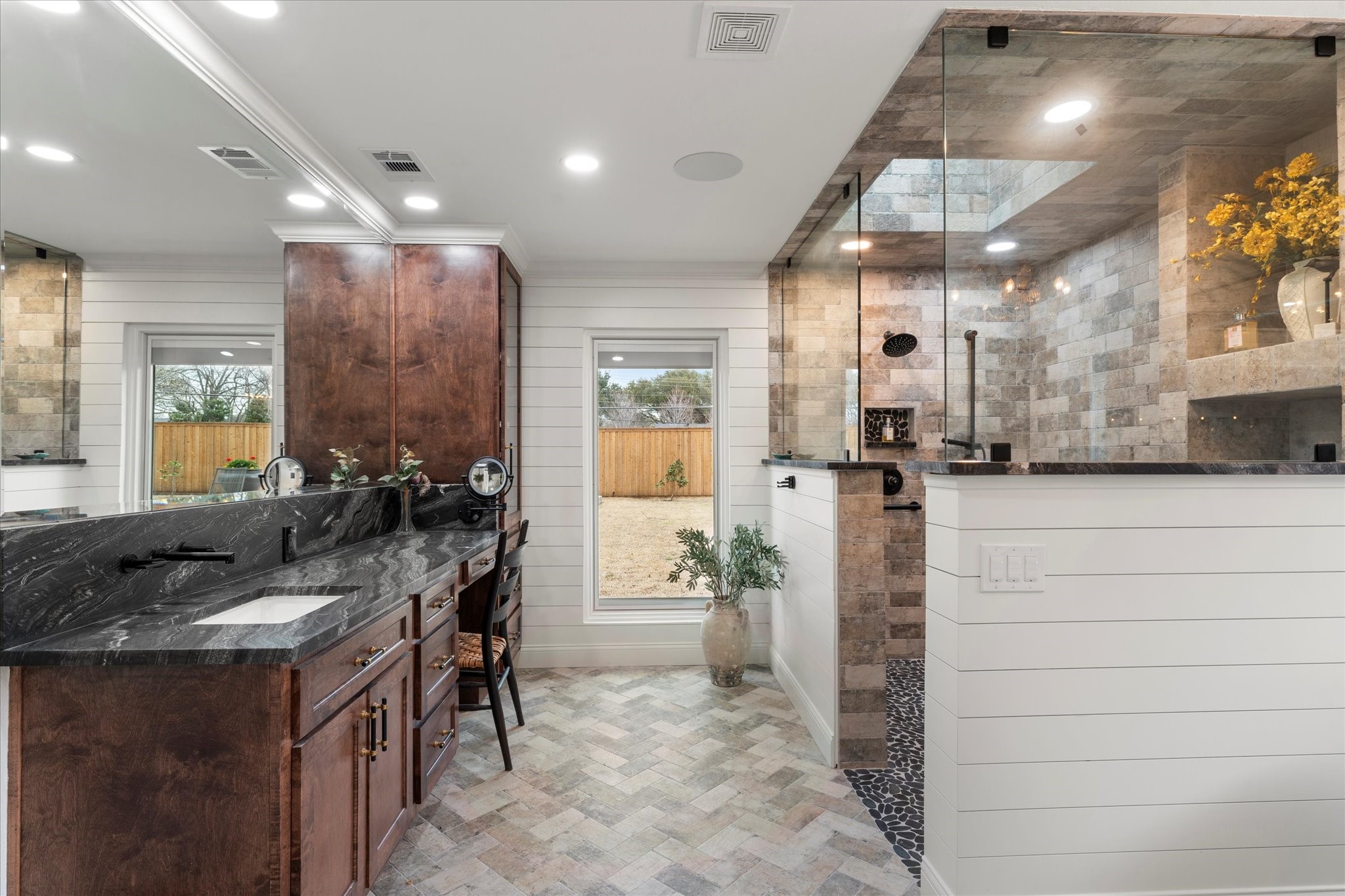 5505 Northaven Road