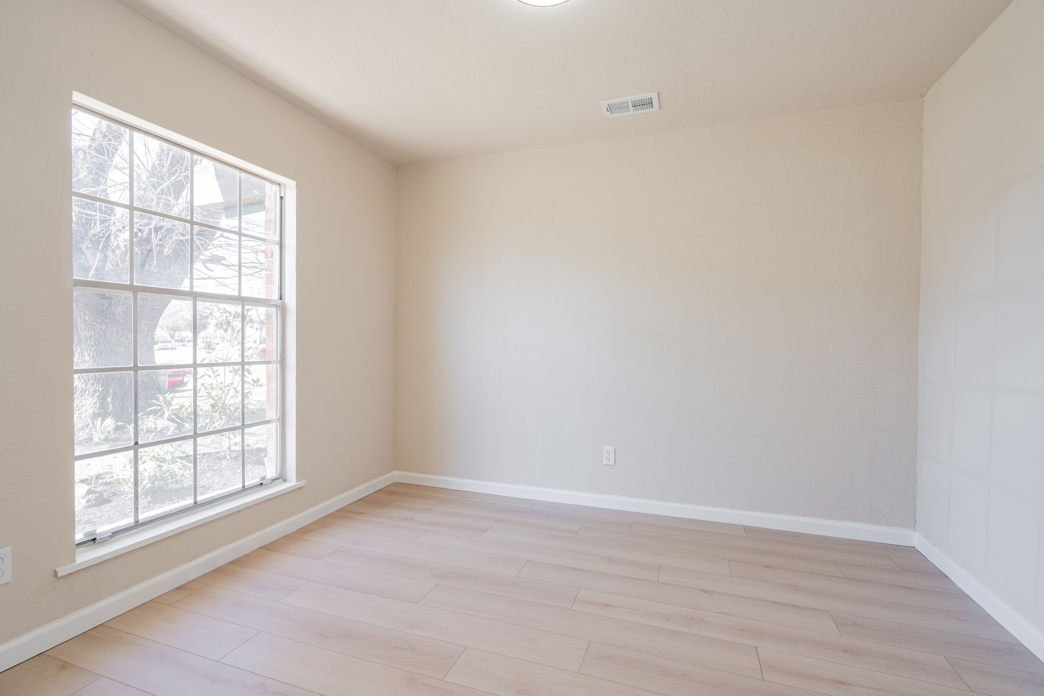910 Hudson Drive