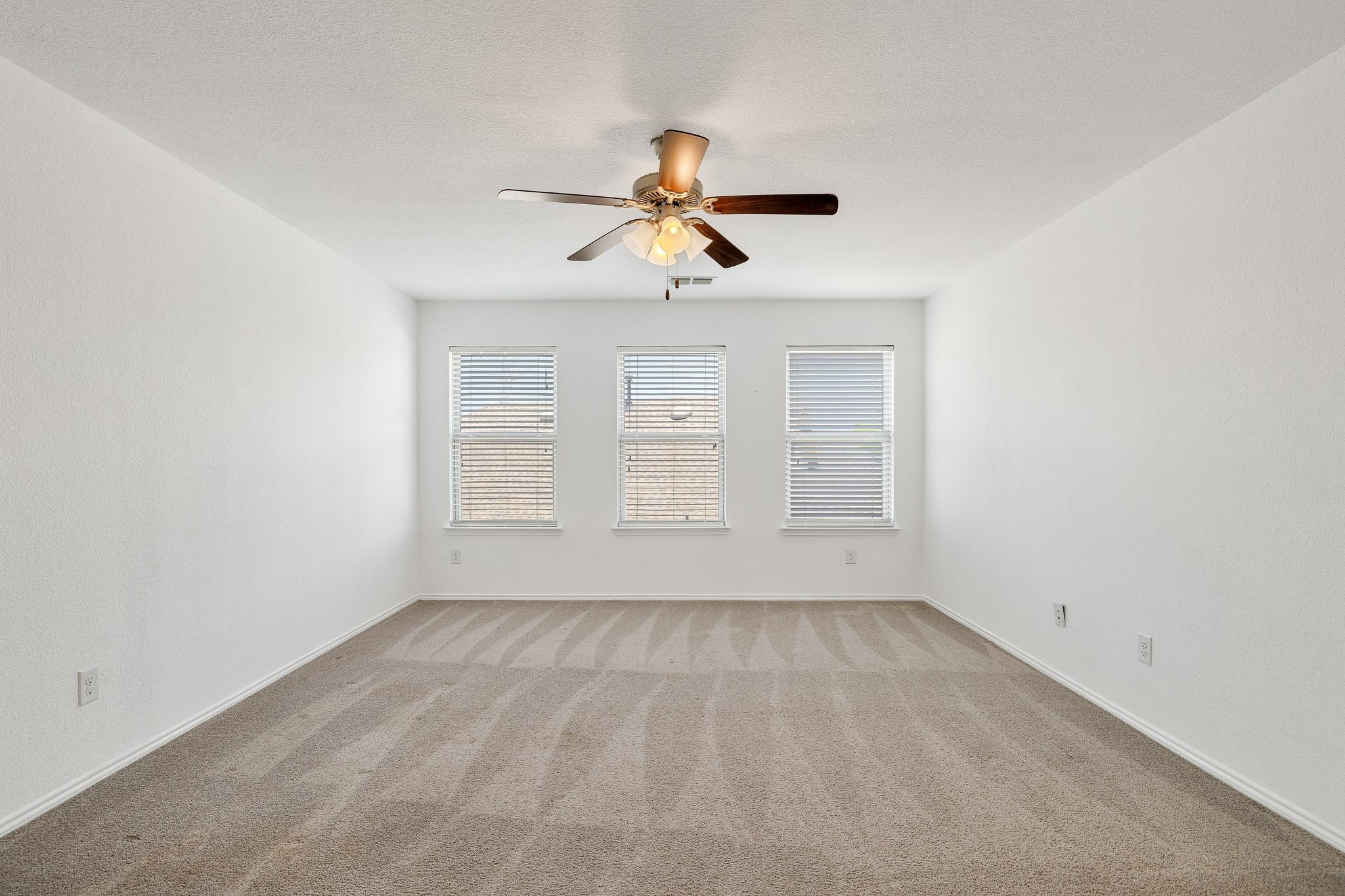 1623 Deer Field Lane