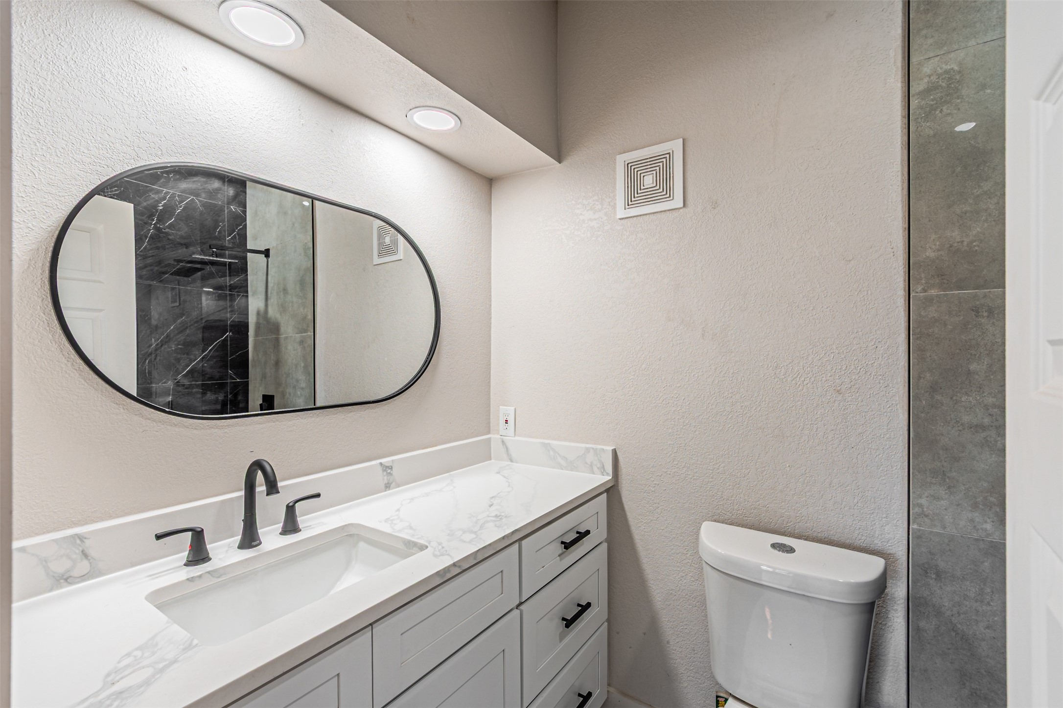 4107 Esters Road 807