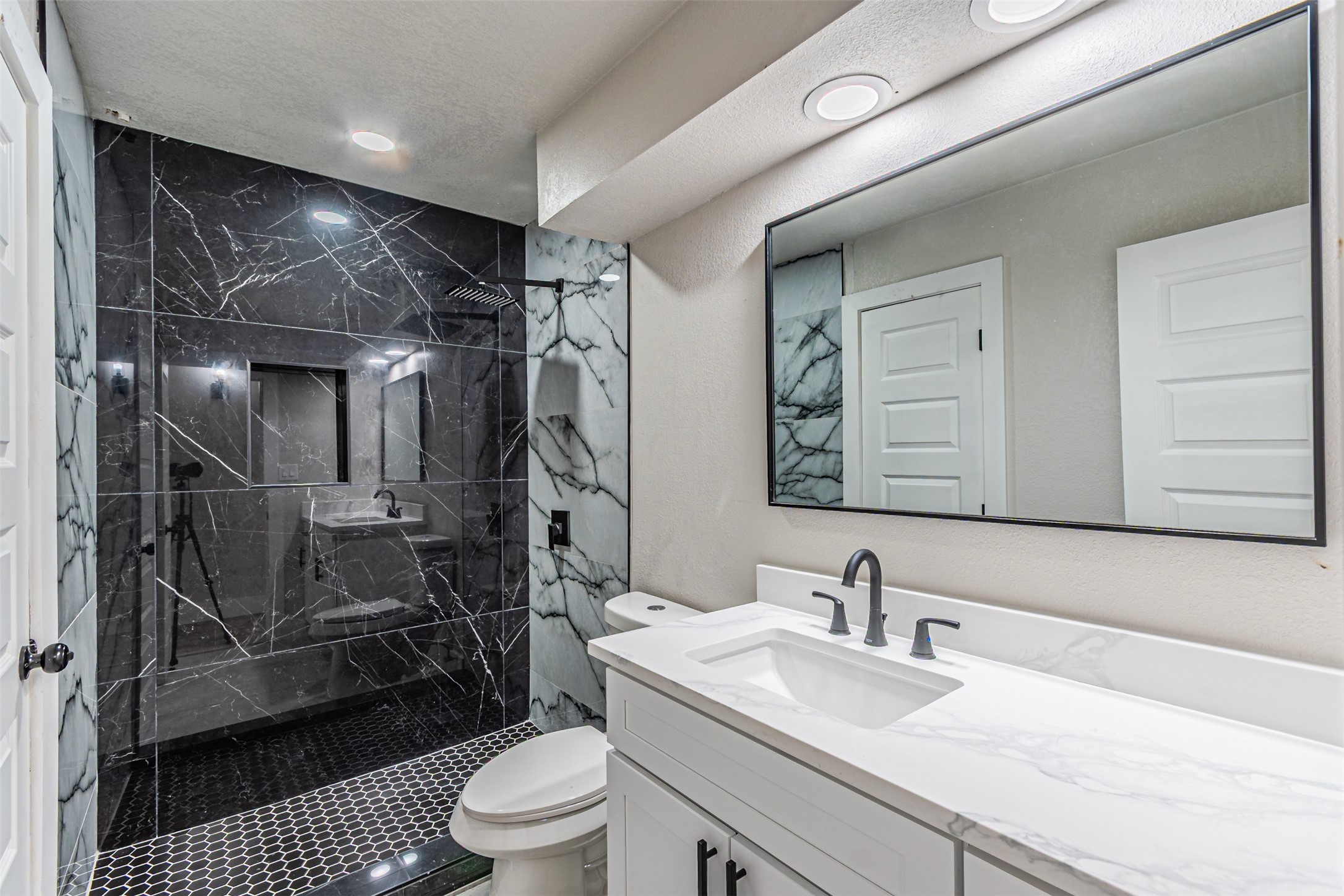4107 Esters Road 807