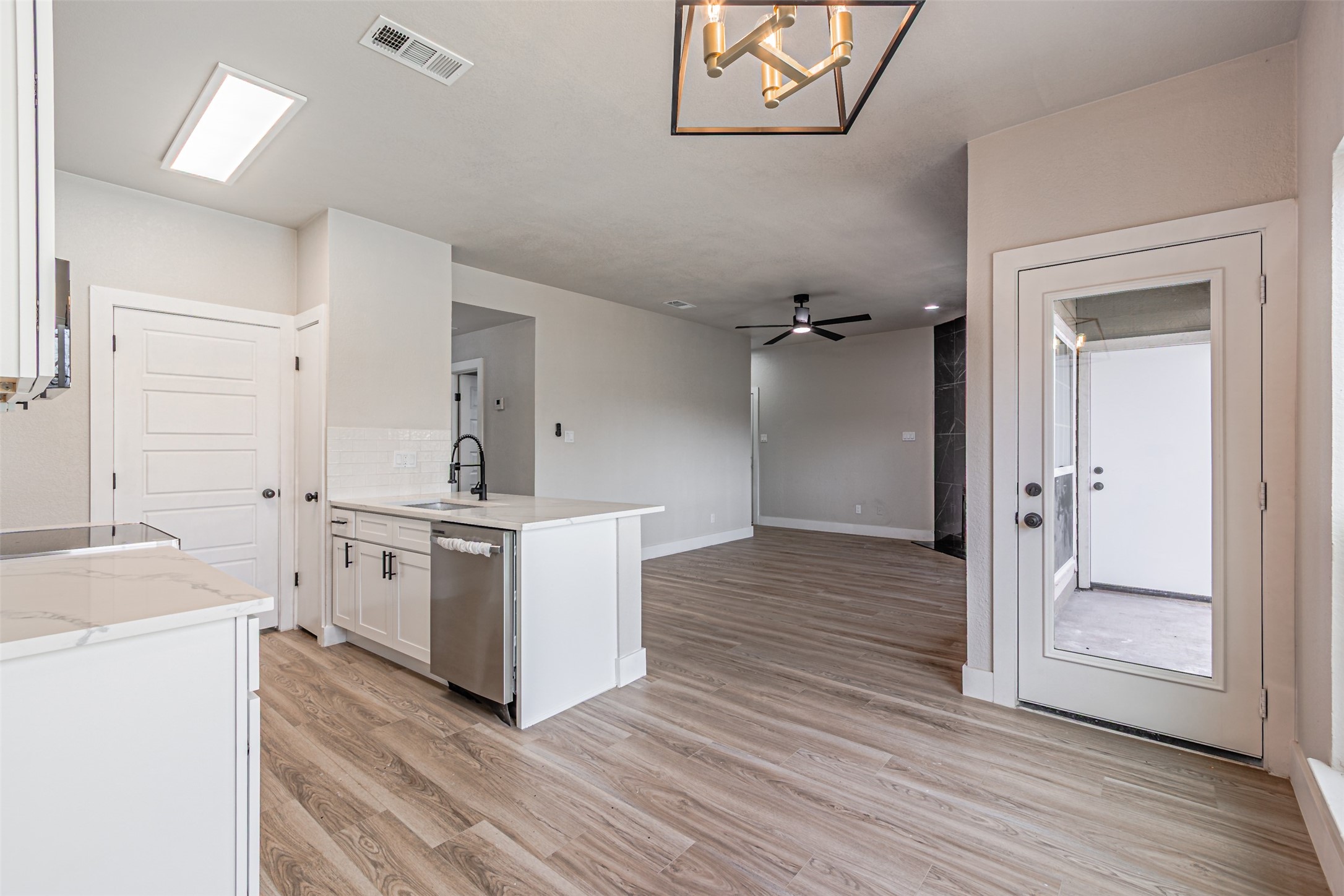 4107 Esters Road 807