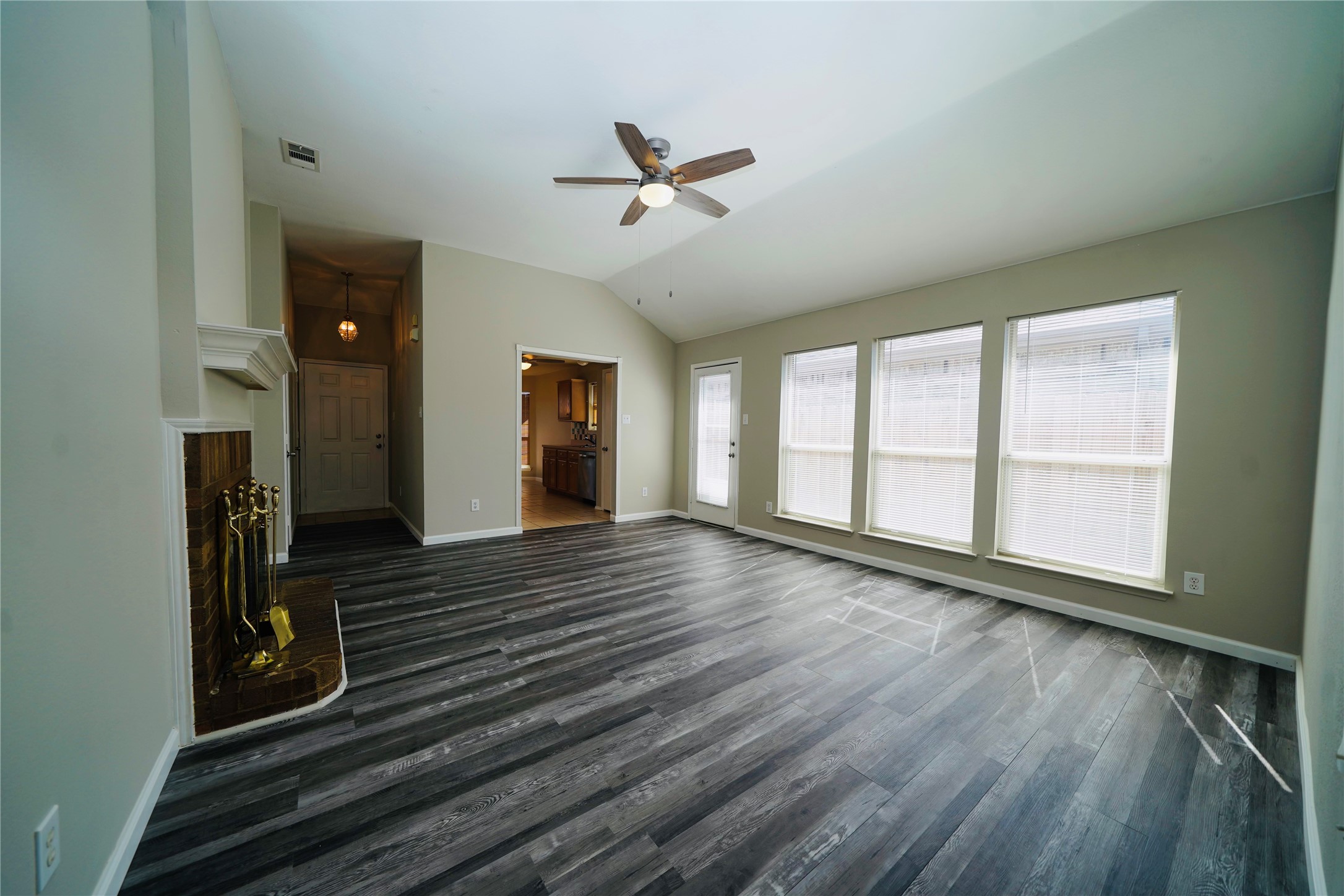1625 Kelly Lane