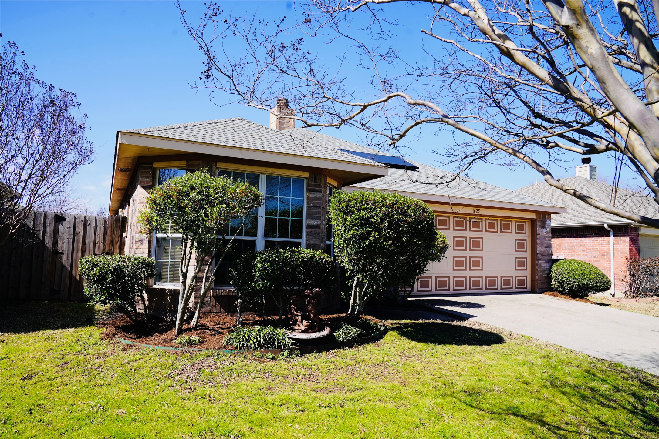 1625 Kelly Lane