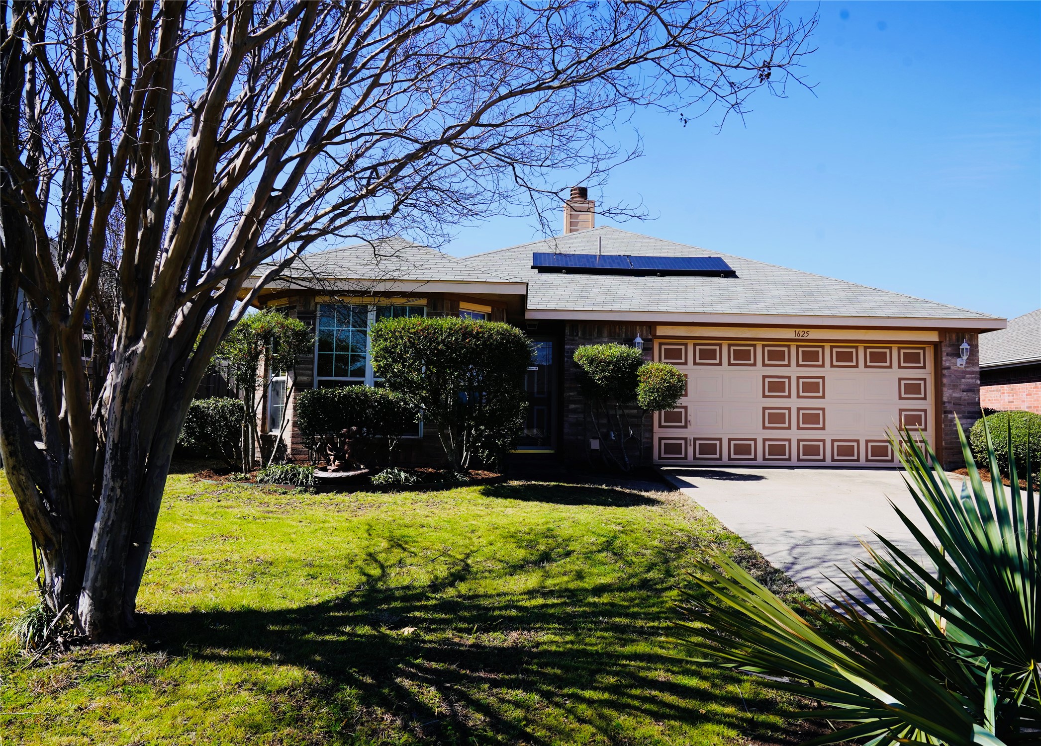 1625 Kelly Lane