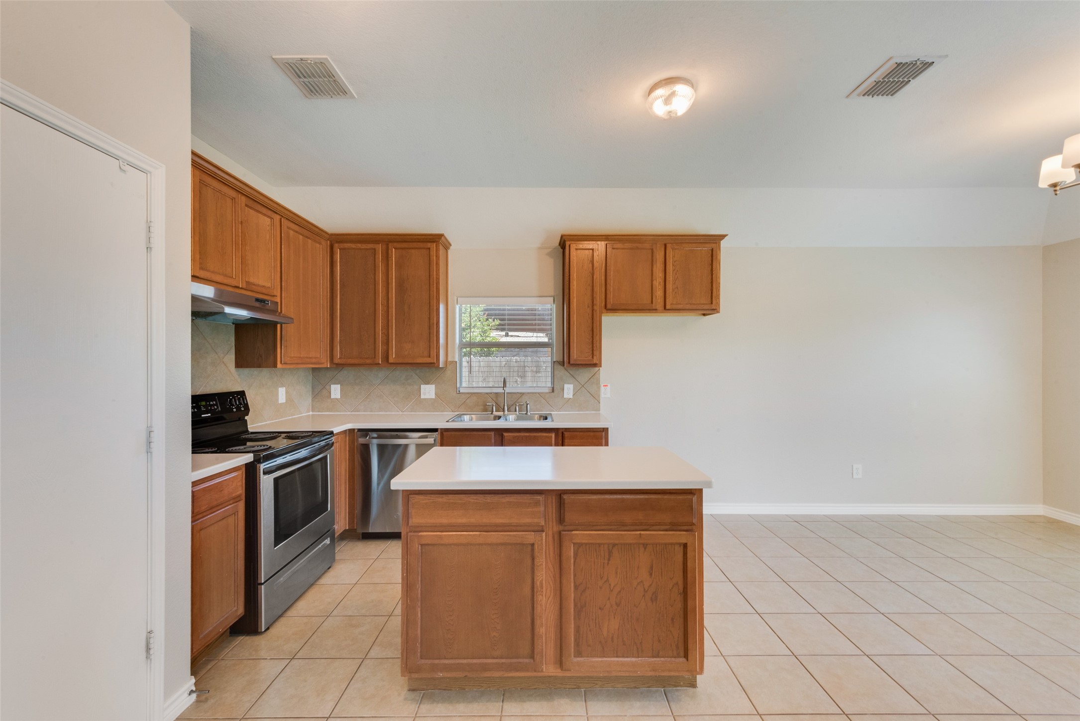 2816 Quarter Horse Lane