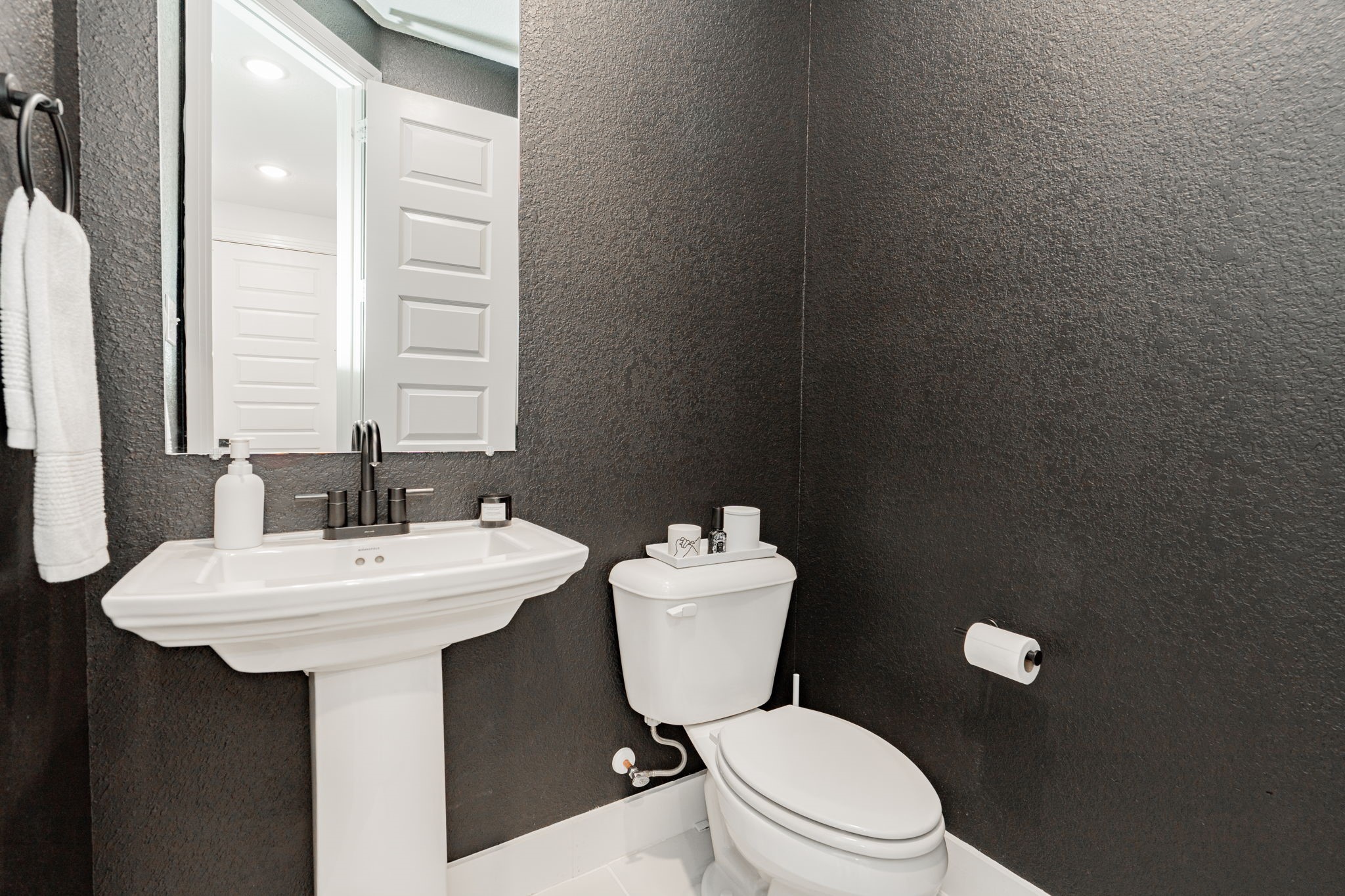 1408 Darlington Lane