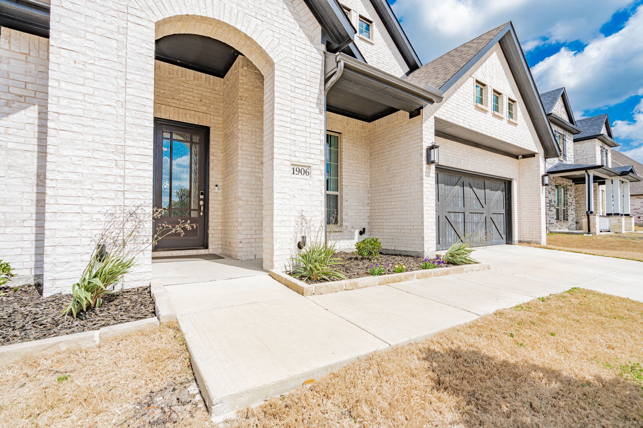 1906 Sicilia Lane