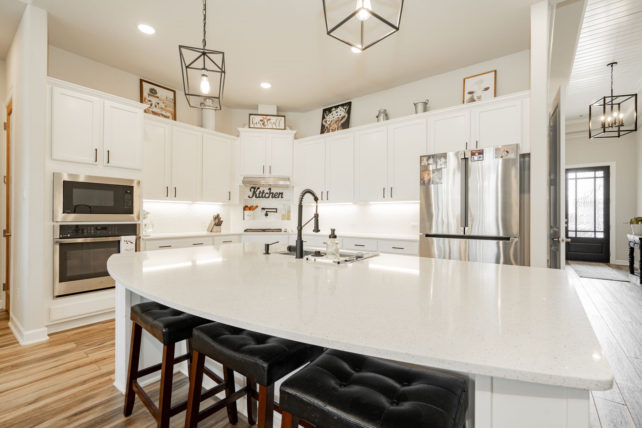 1906 Sicilia Lane