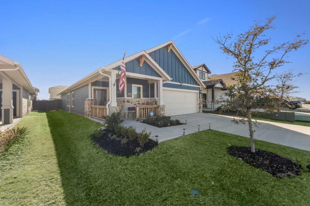 1805 Ash Oak Lane