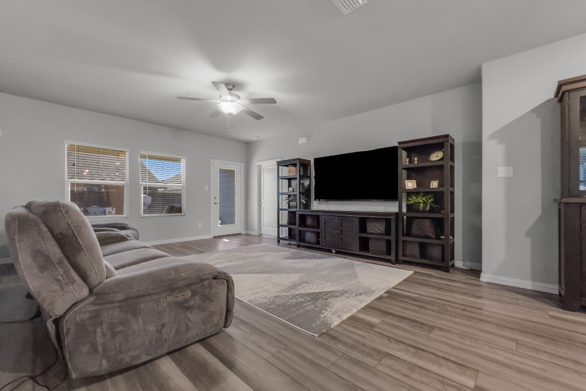1805 Ash Oak Lane