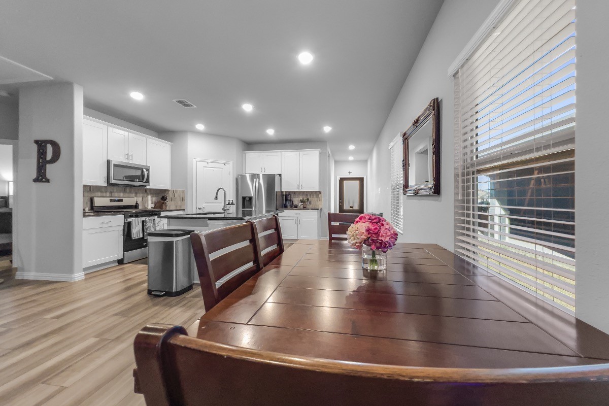 1805 Ash Oak Lane