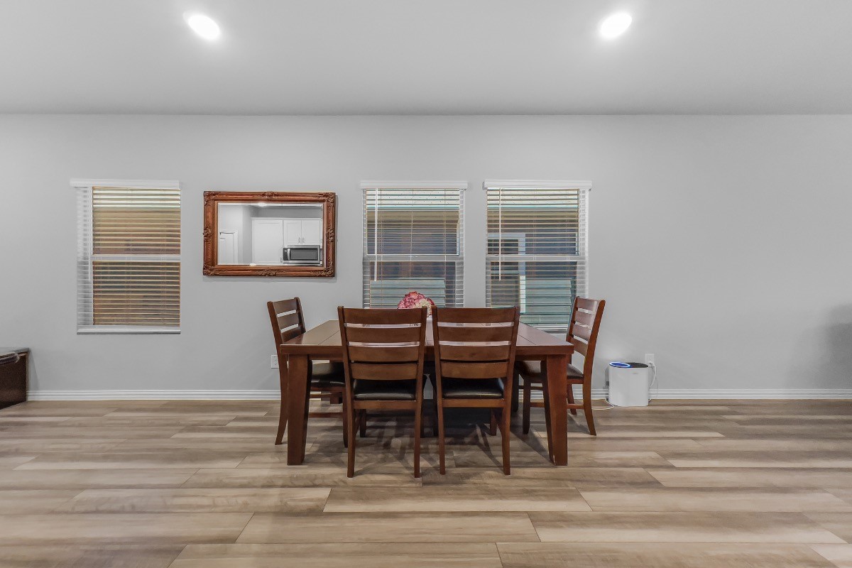 1805 Ash Oak Lane