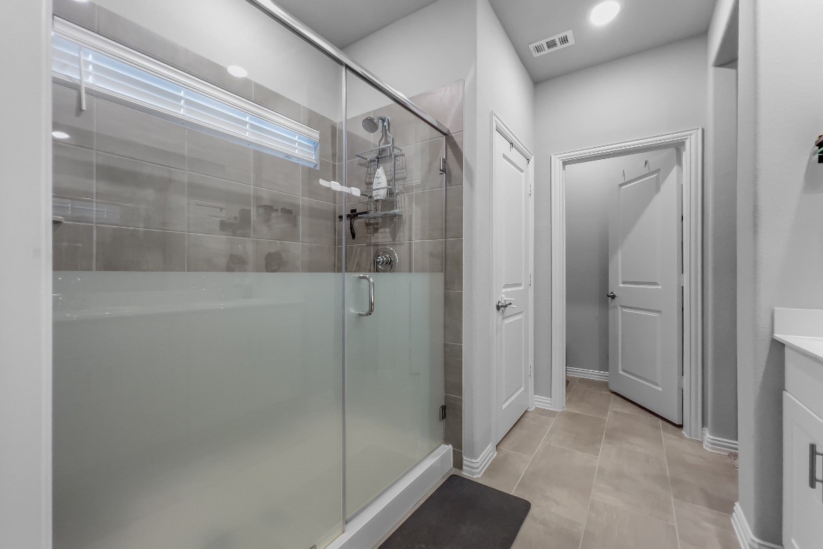1805 Ash Oak Lane