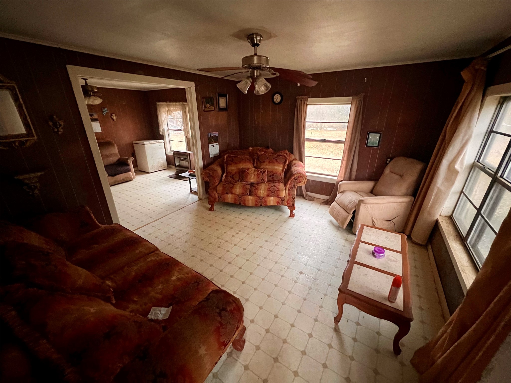 825 COUNTY ROAD 2511