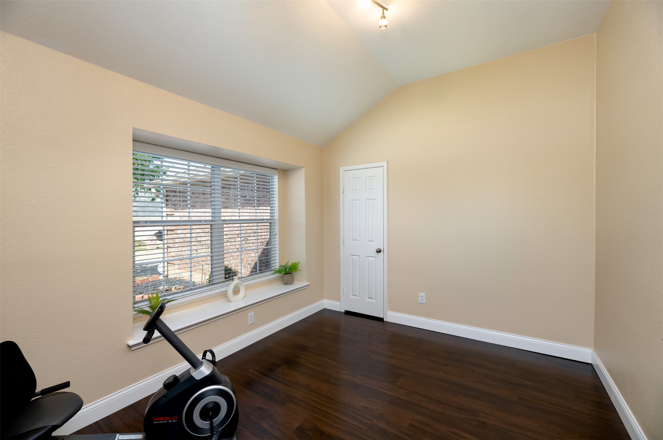 7224 Decoy Lane