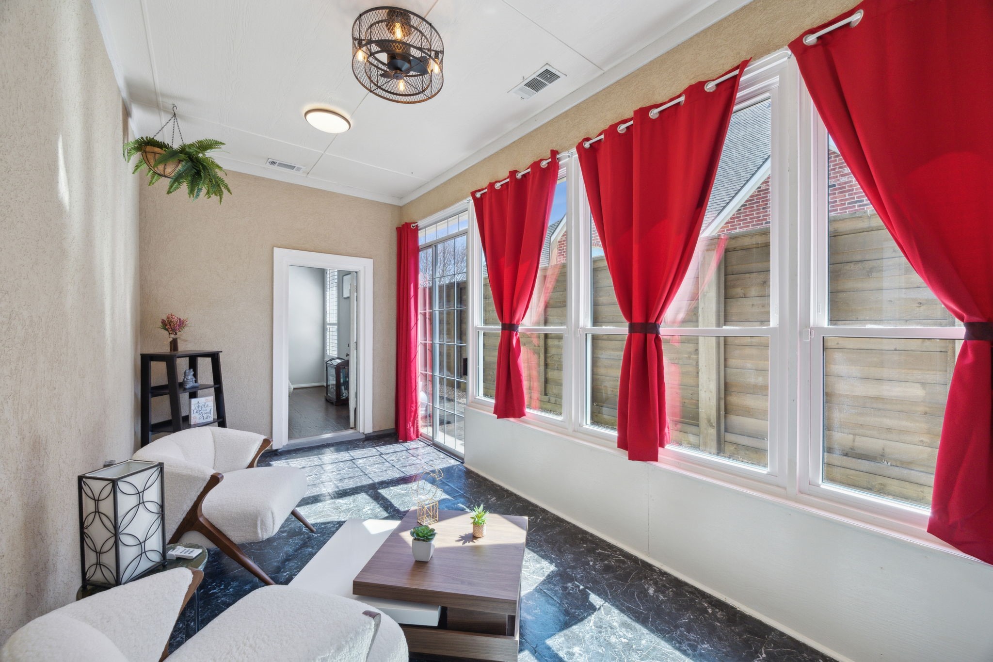 2937 Lago Vista Lane