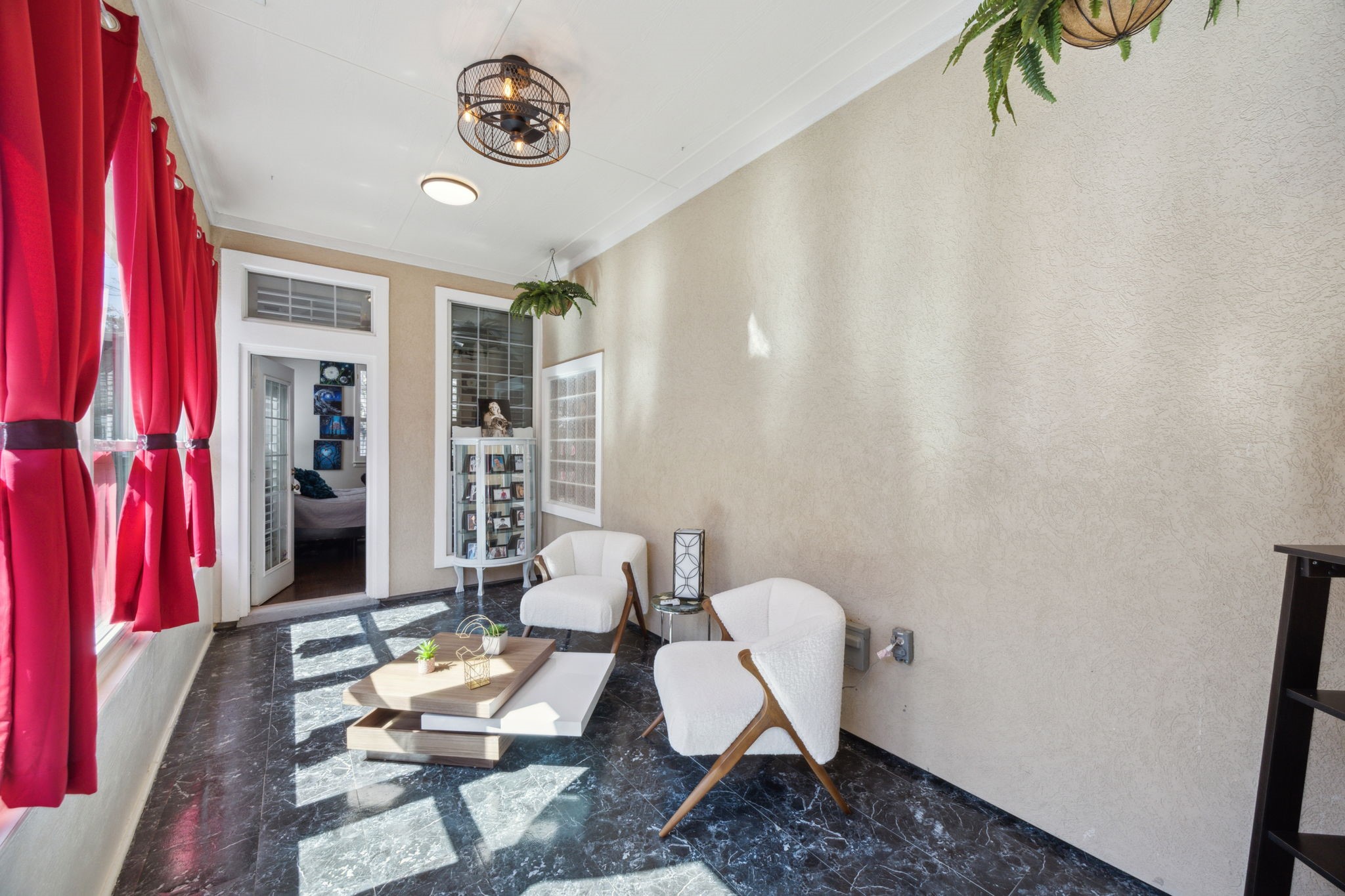 2937 Lago Vista Lane
