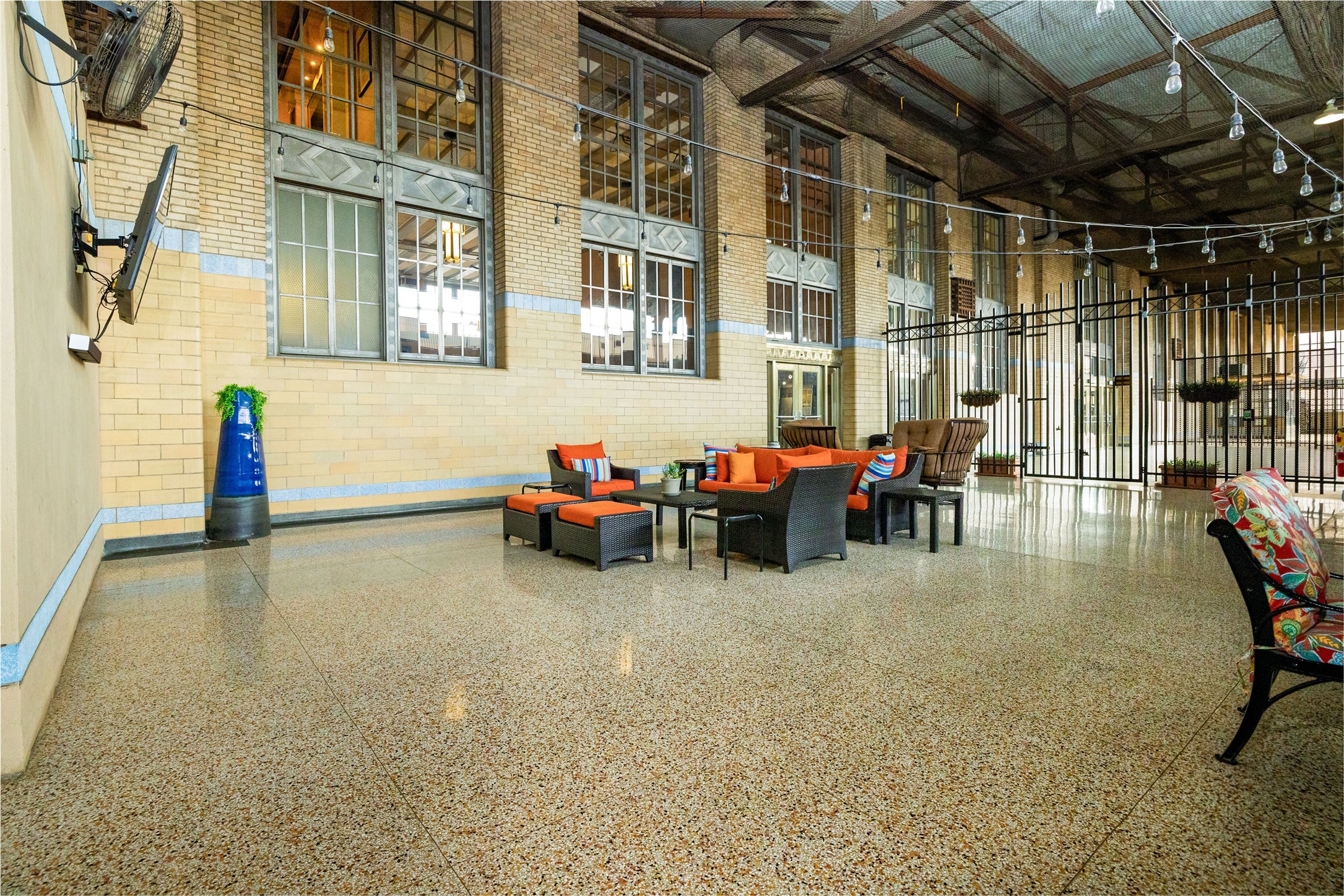 201 W Lancaster Avenue 221