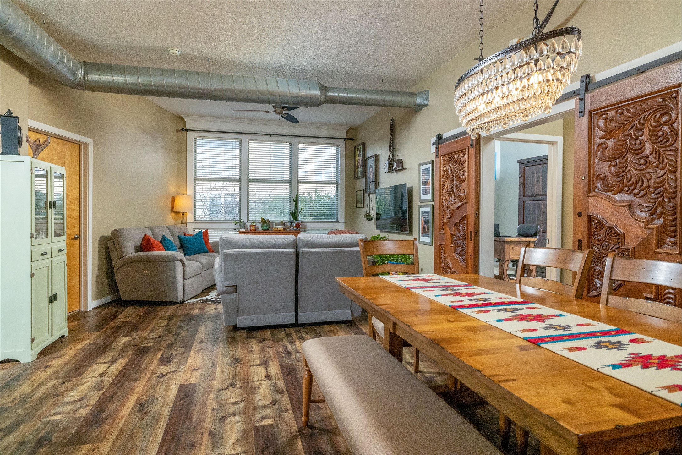 201 W Lancaster Avenue 221