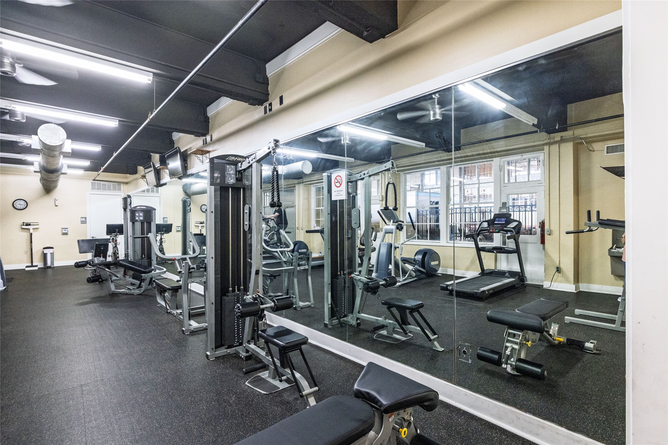 201 W Lancaster Avenue 221