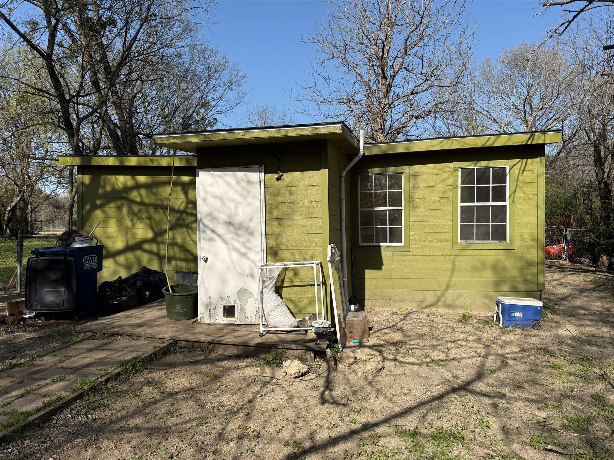 4249 Elkins