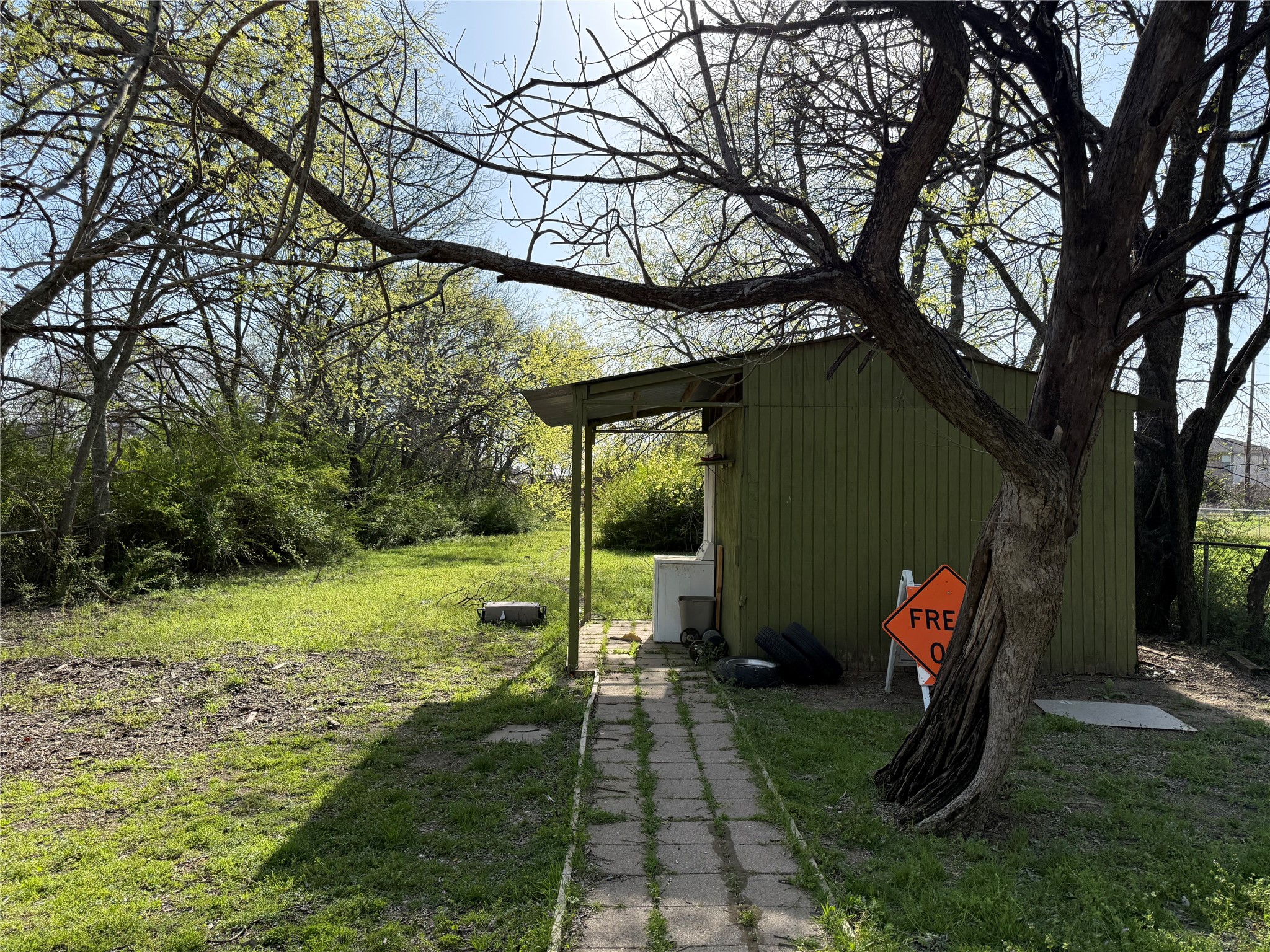 4249 Elkins