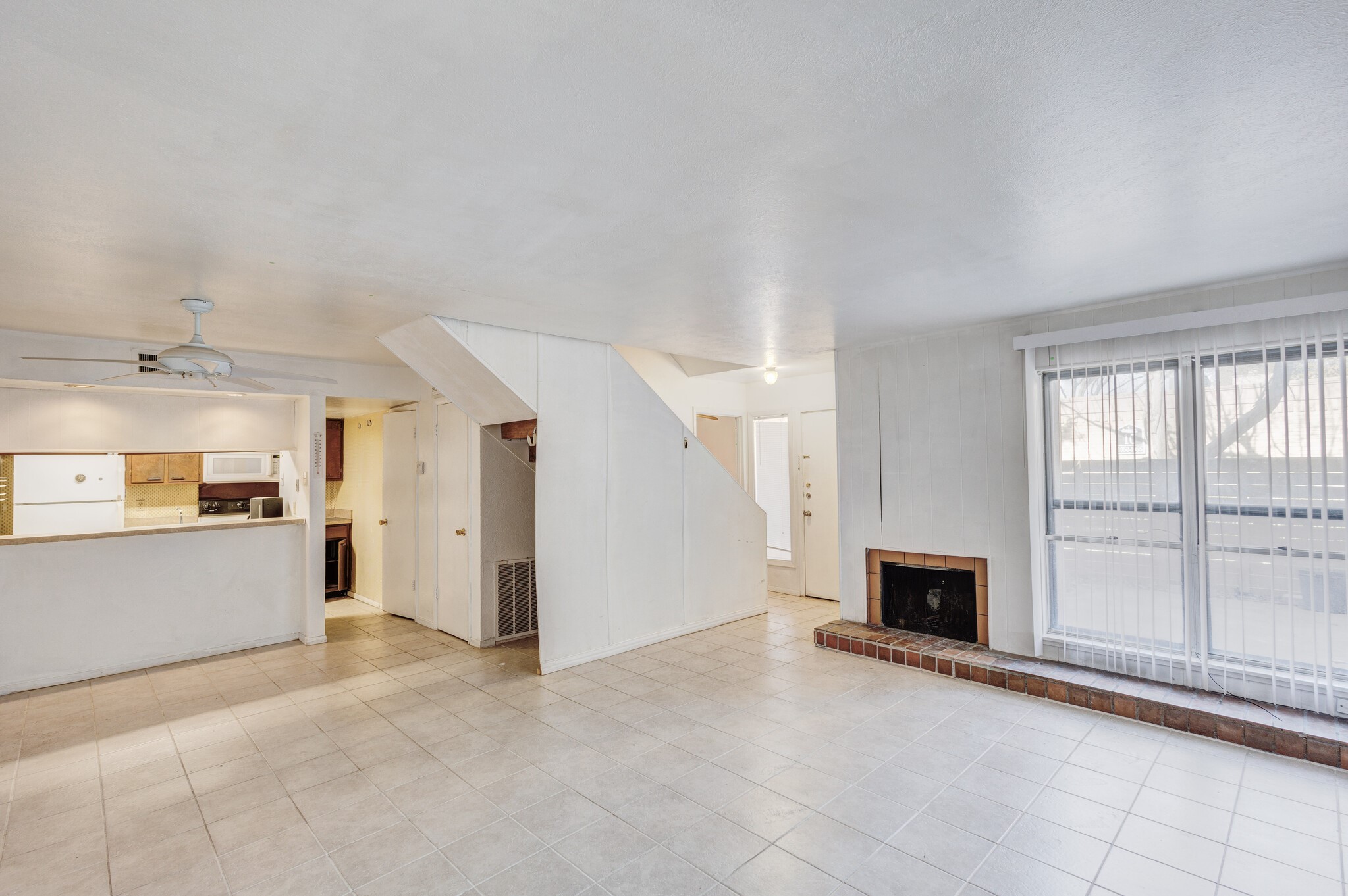 3045 Park Lane 1049
