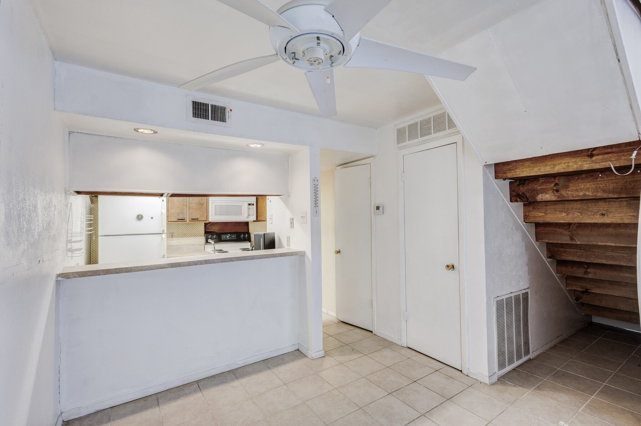 3045 Park Lane 1049