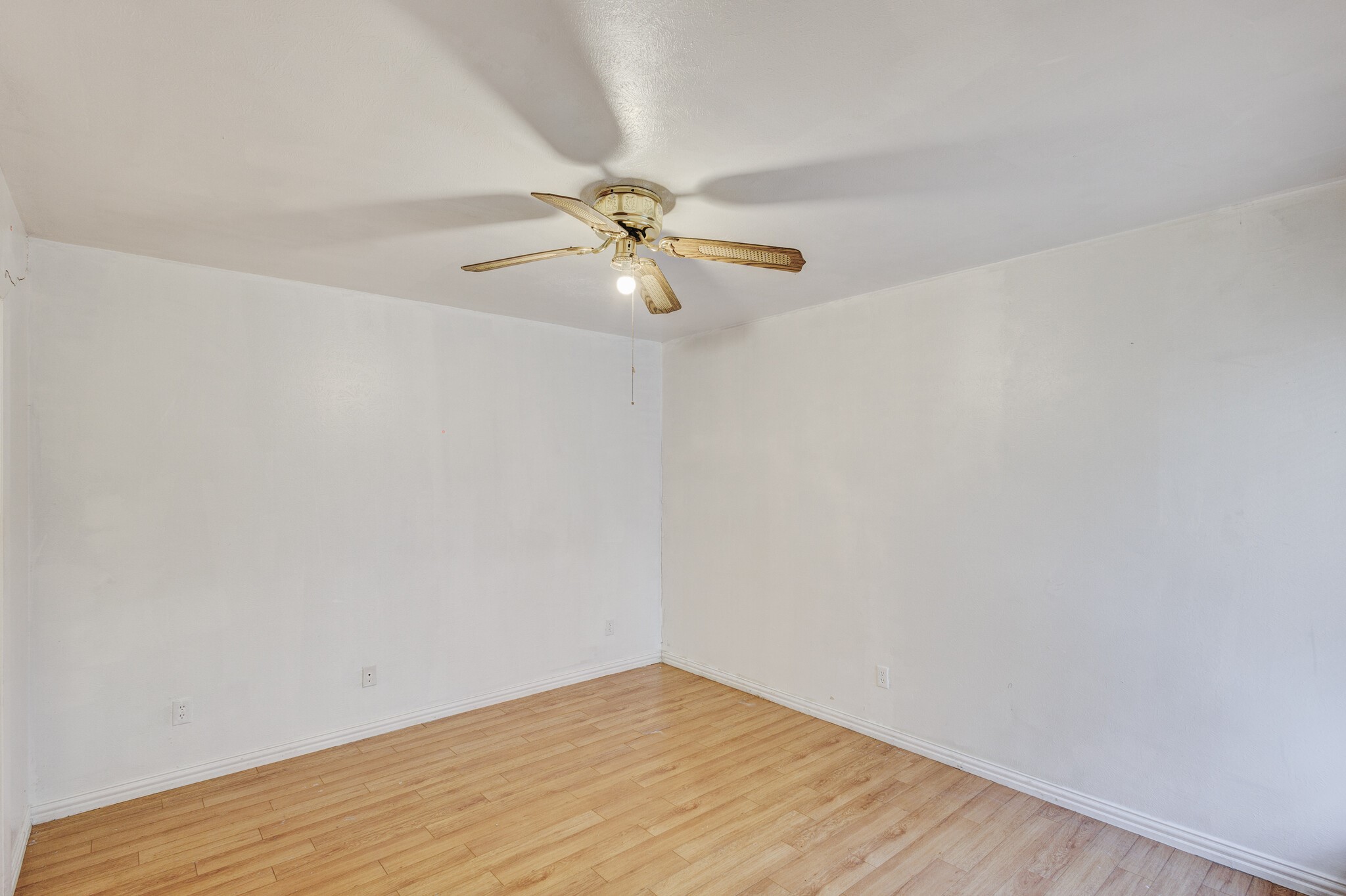 3045 Park Lane 1049