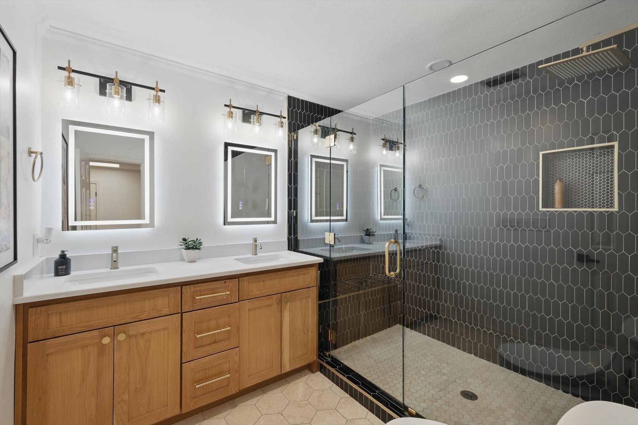 203 W Shady Shores Road