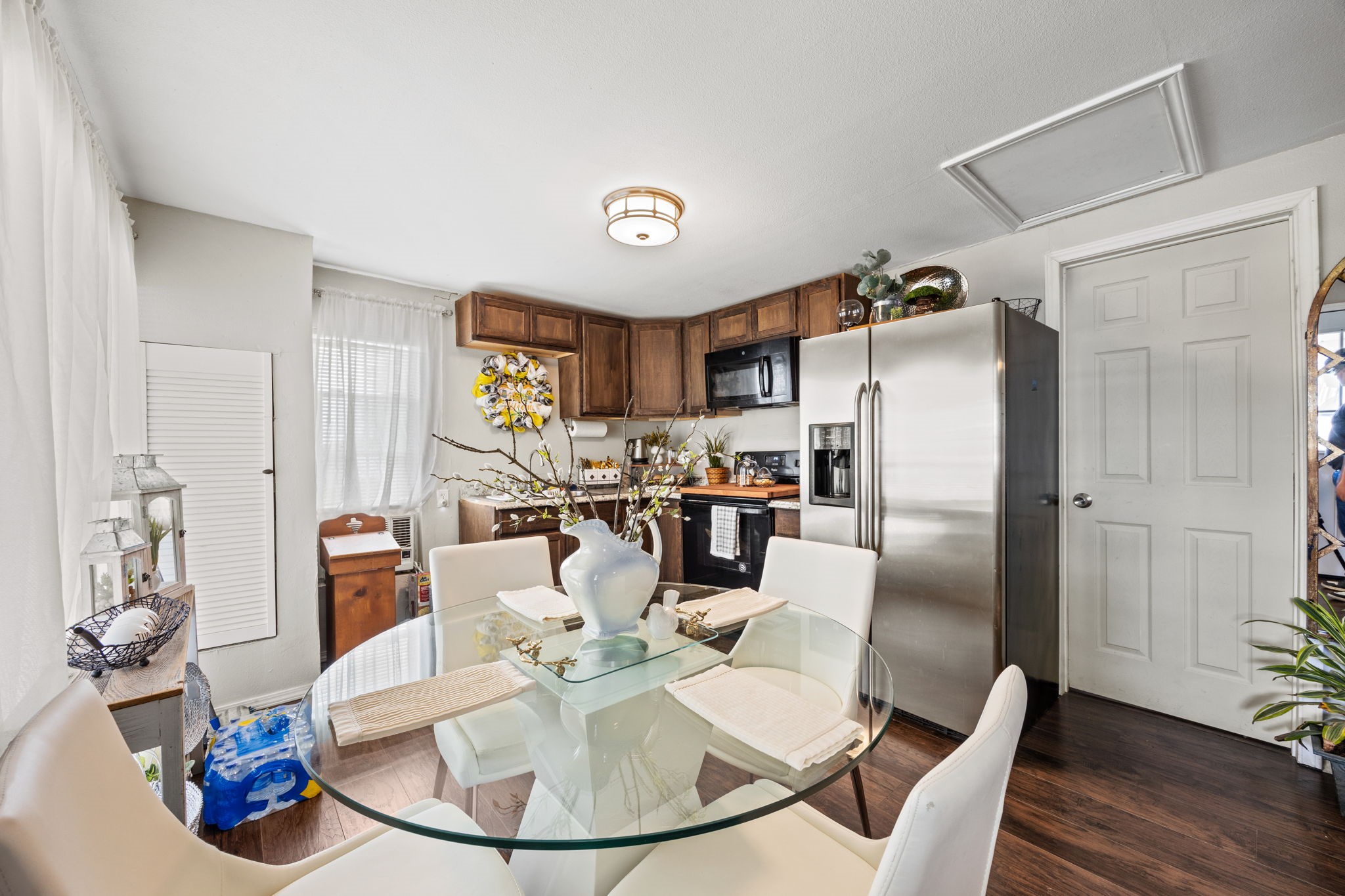 875 Private Road 3784