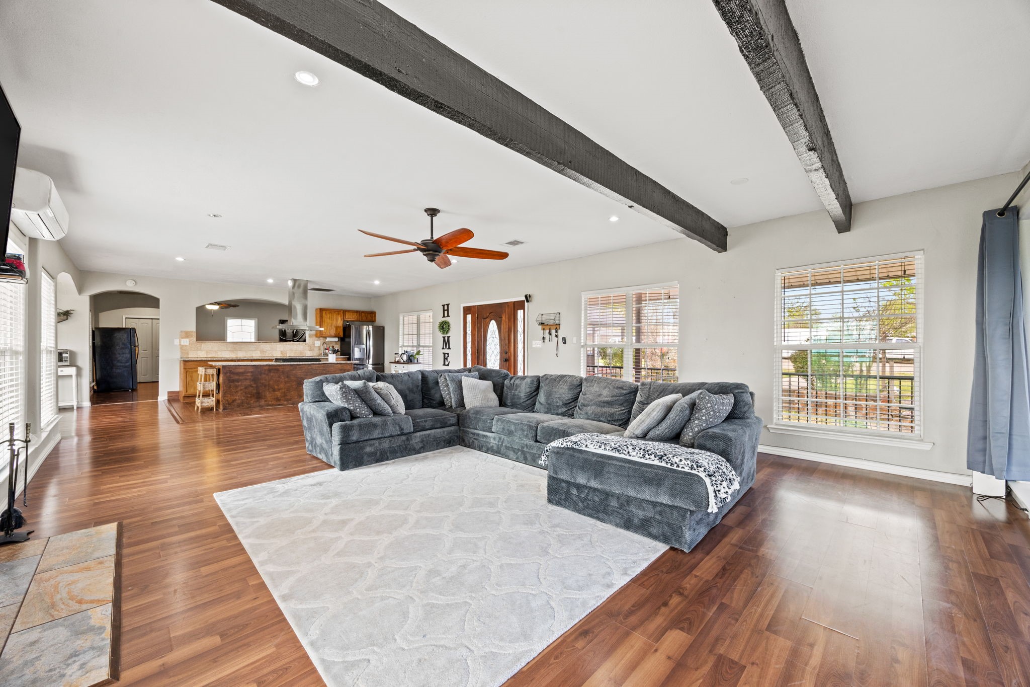 875 Private Road 3784