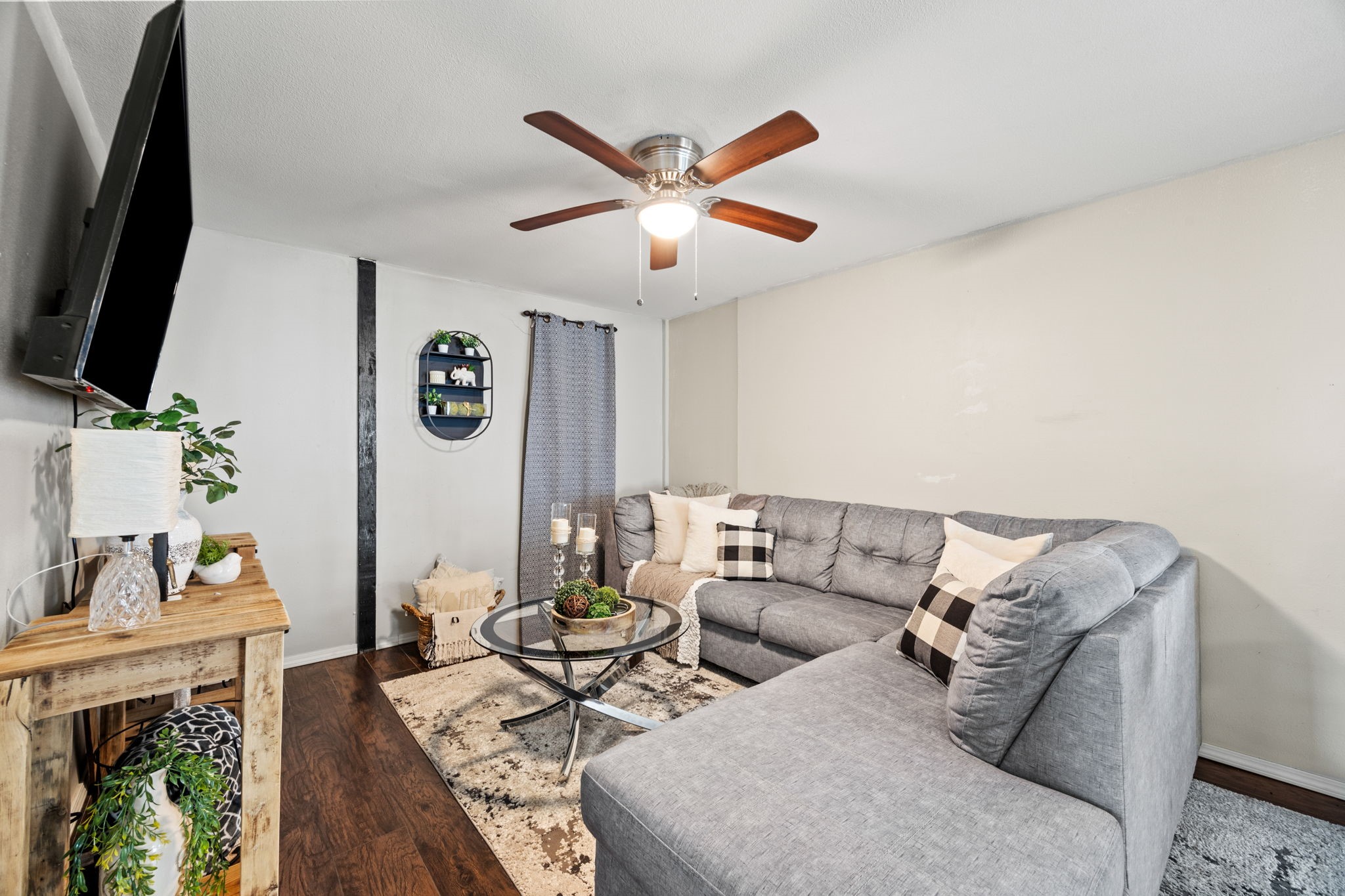 875 Private Road 3784