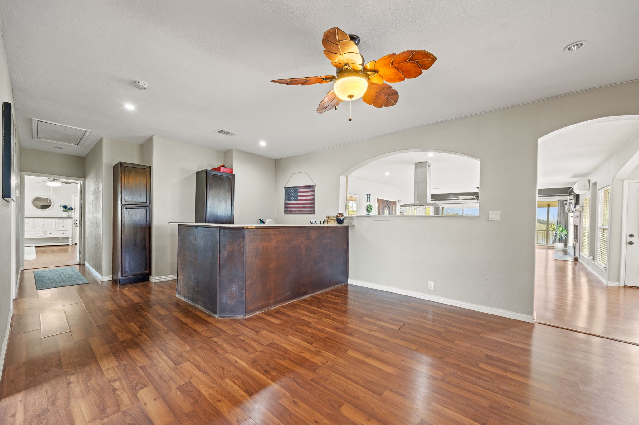 875 Private Road 3784