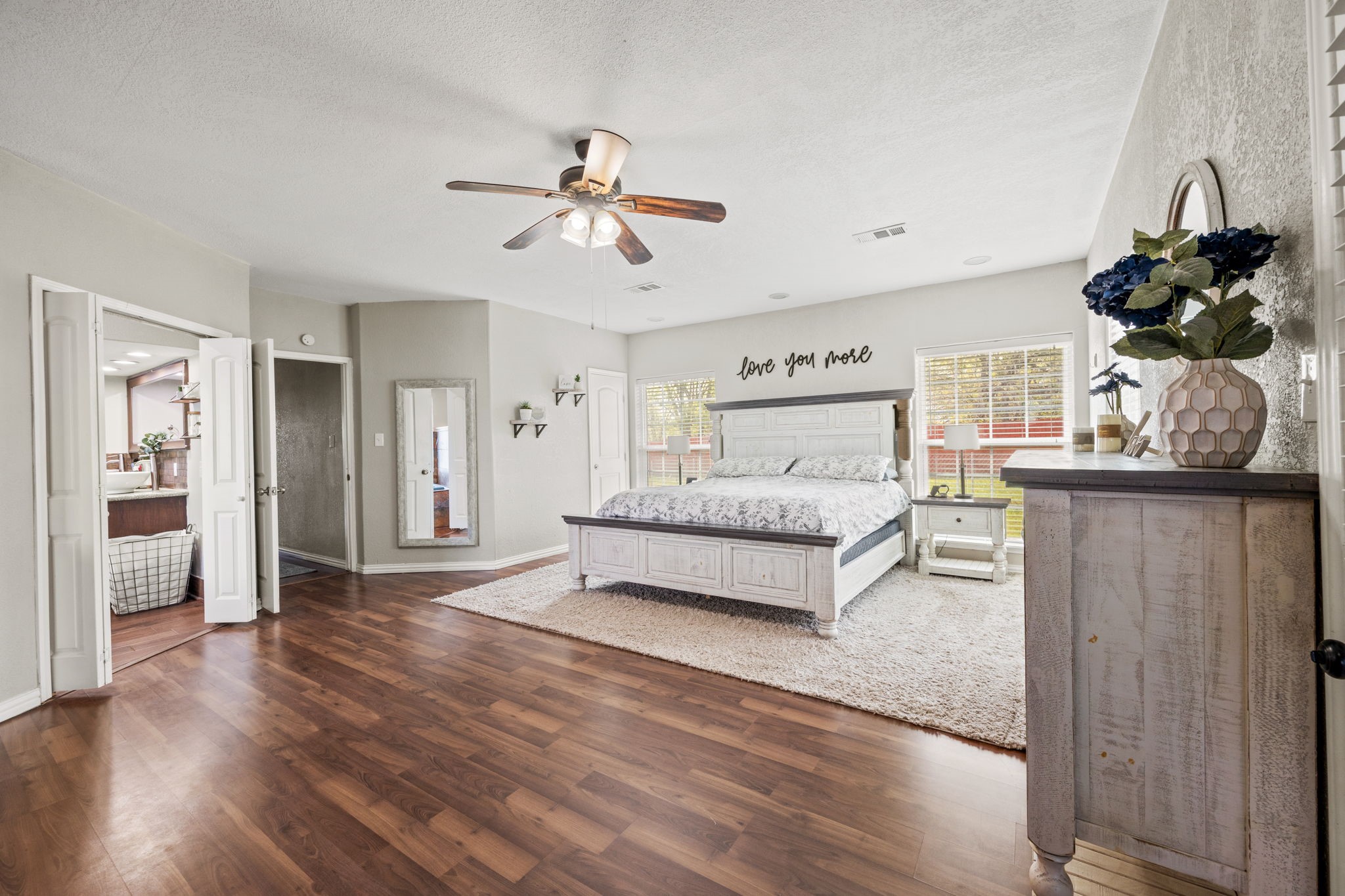 875 Private Road 3784