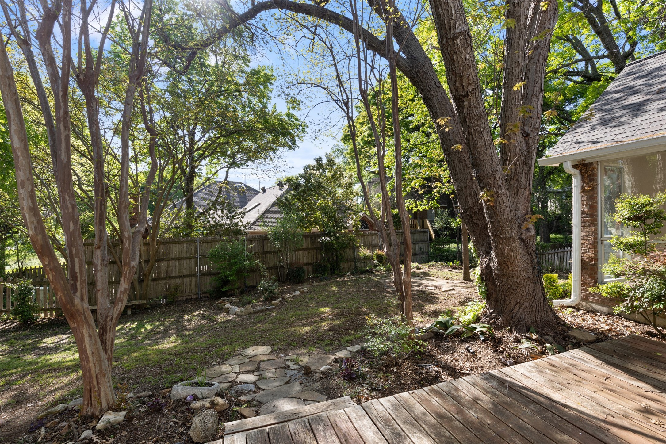 110 Sceptre Drive