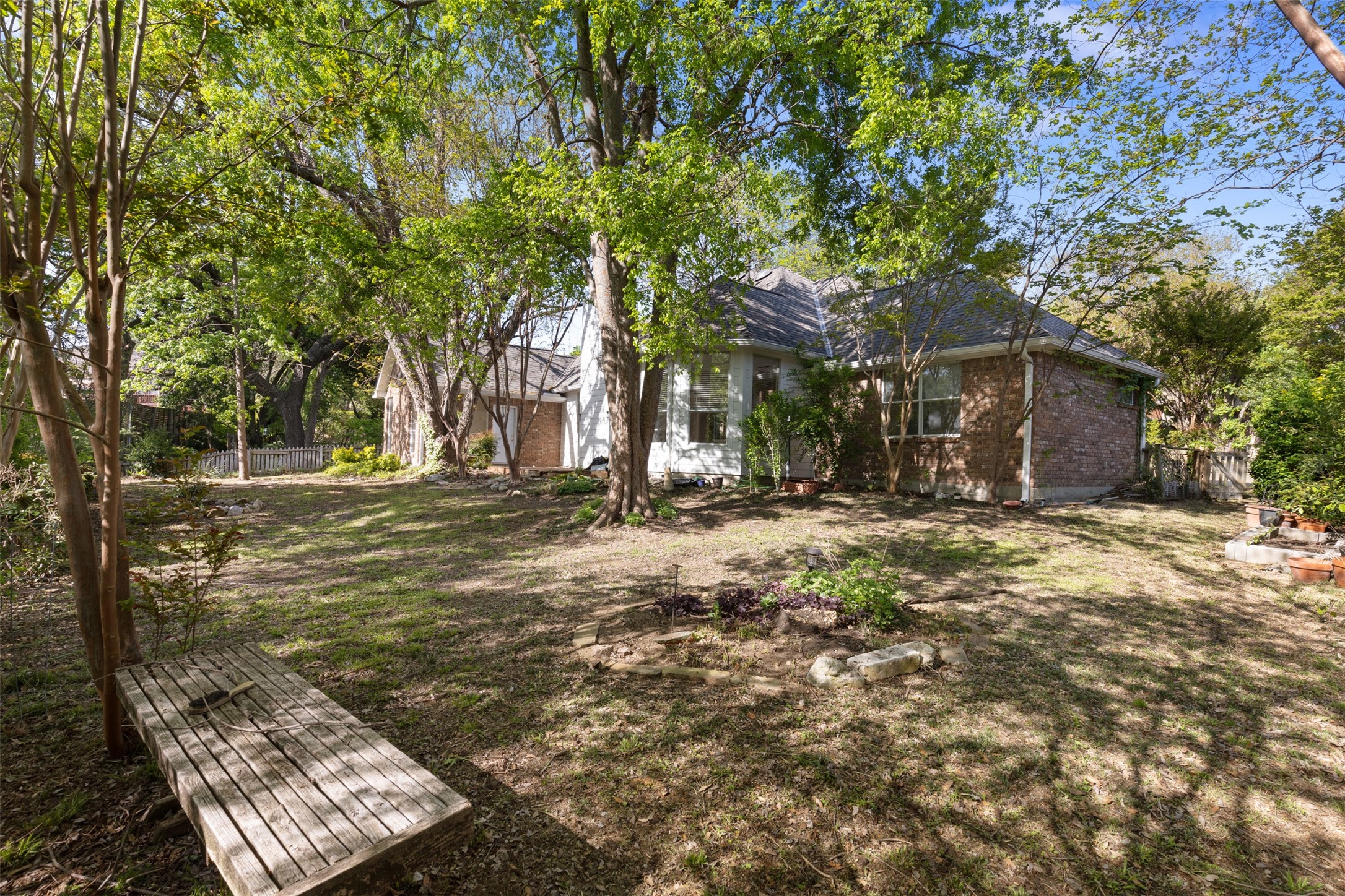 110 Sceptre Drive