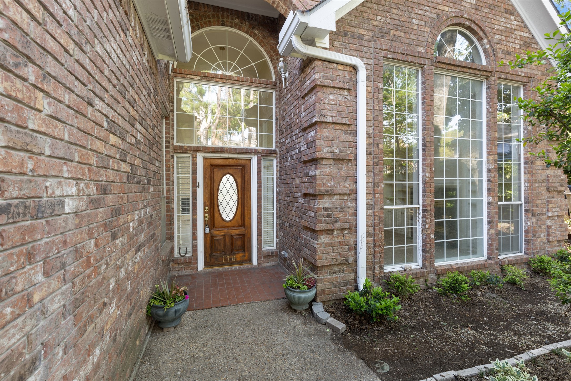 110 Sceptre Drive