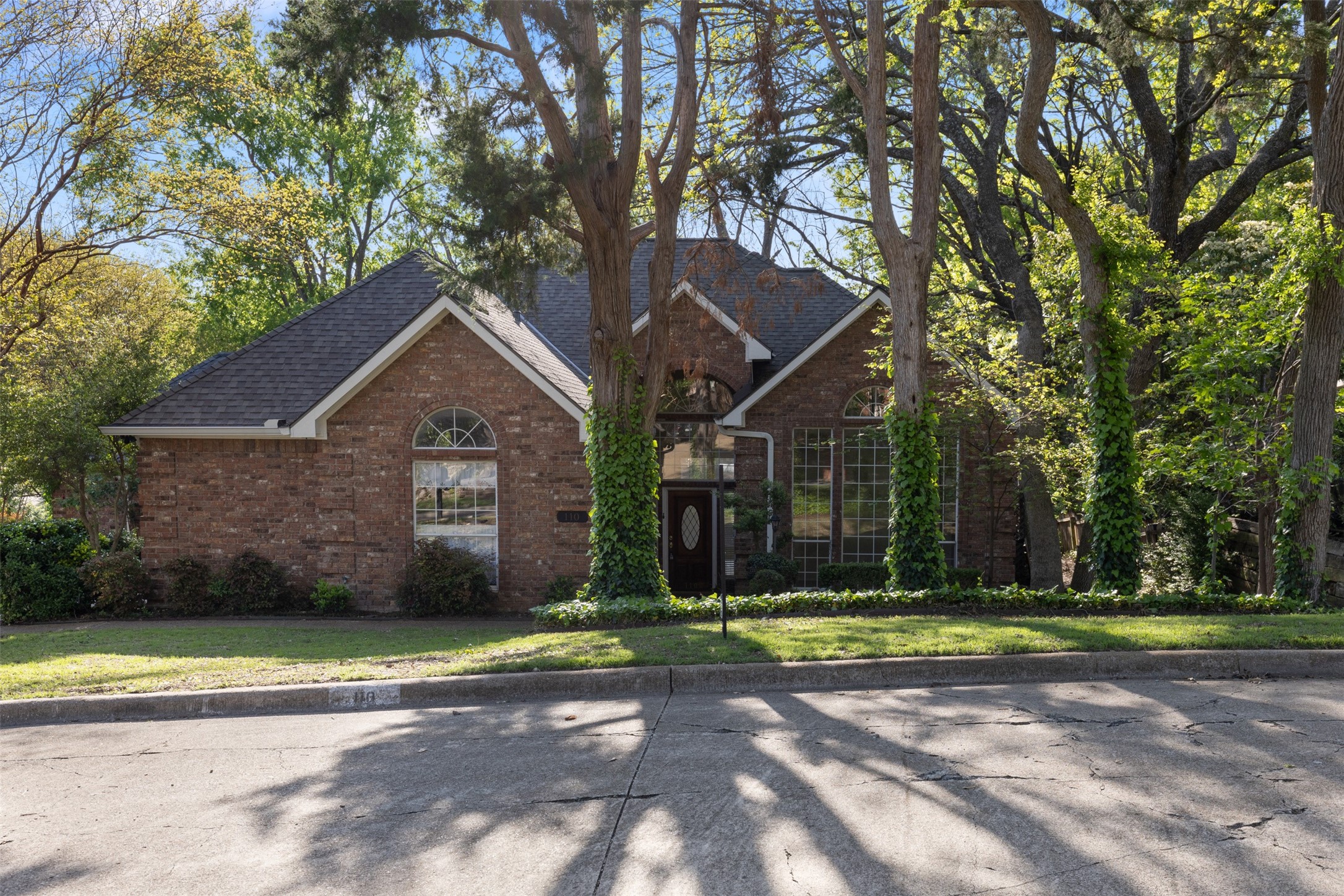 110 Sceptre Drive