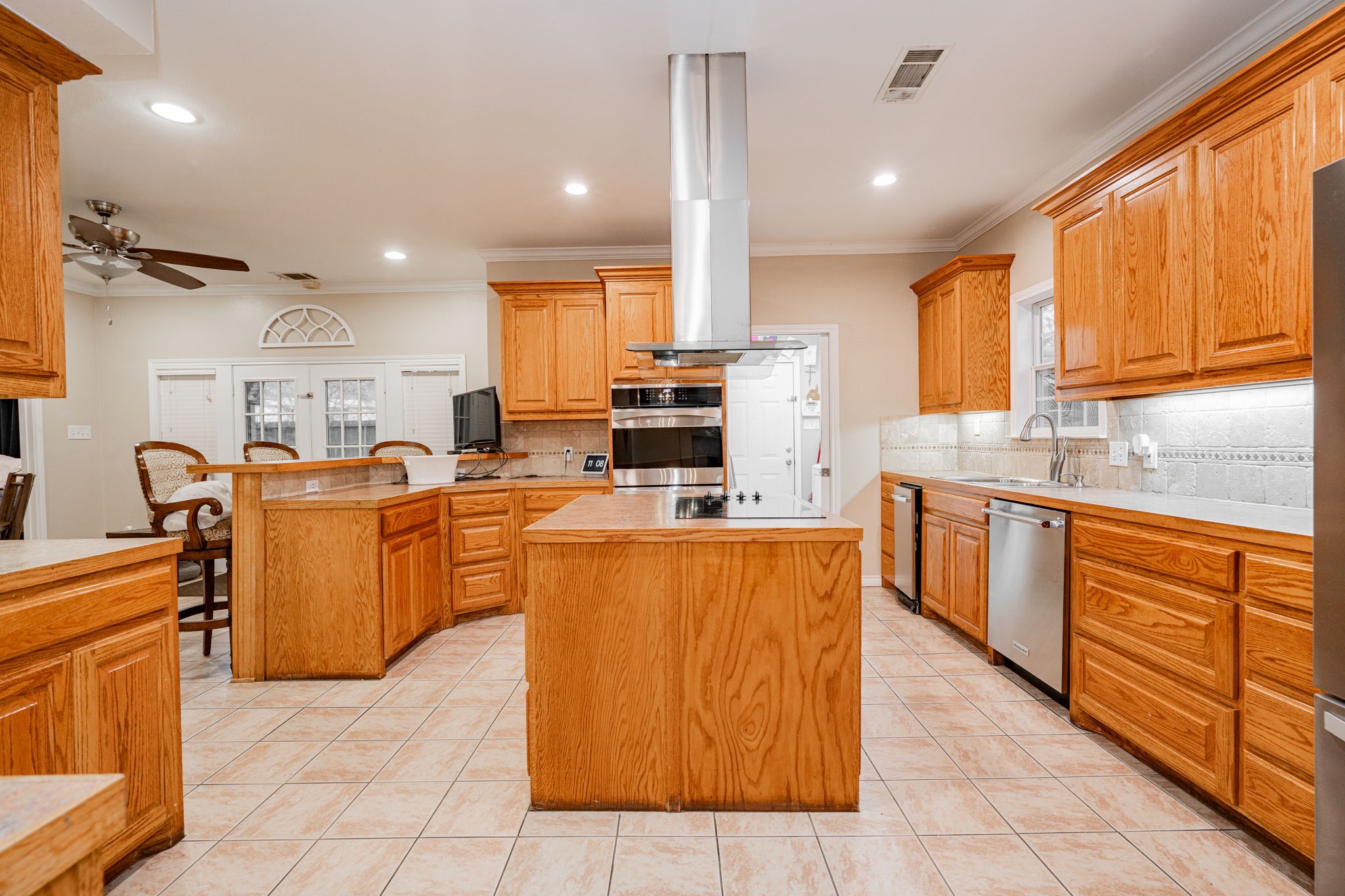 327 Forest Lane