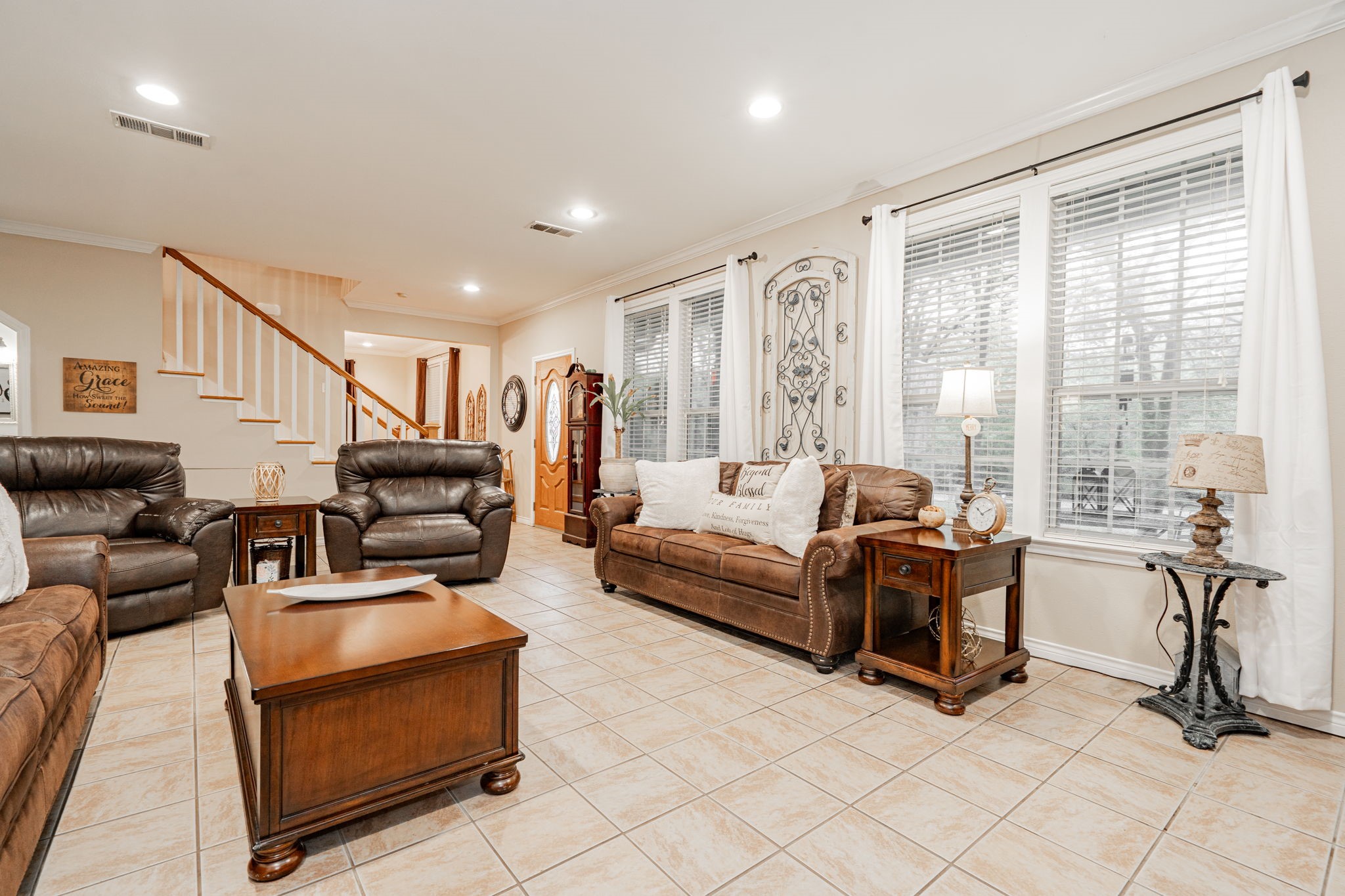 327 Forest Lane