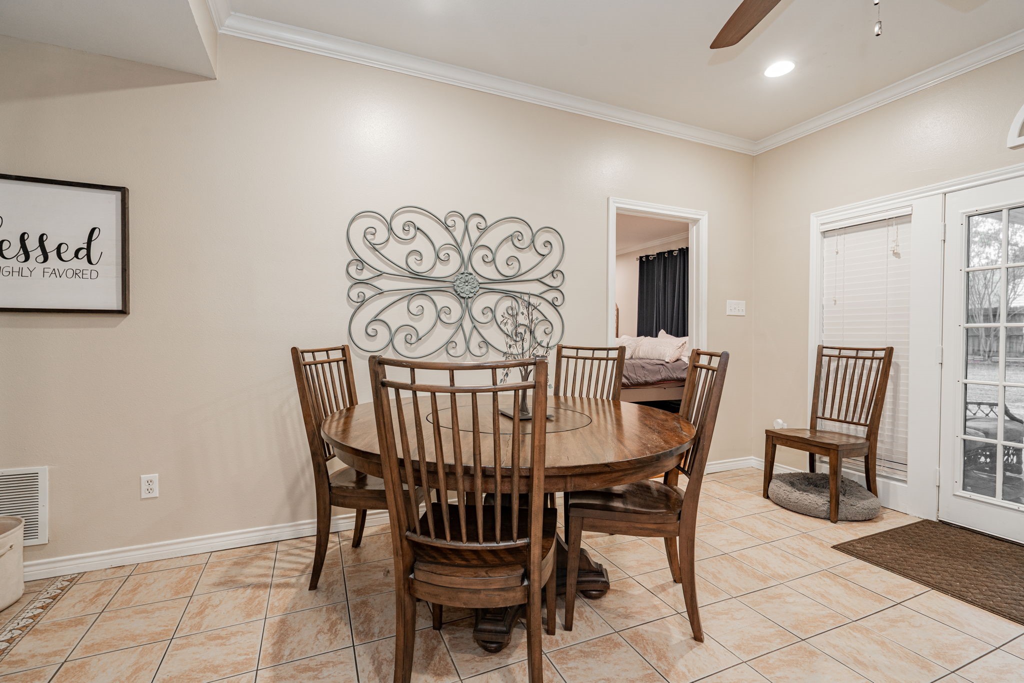 327 Forest Lane