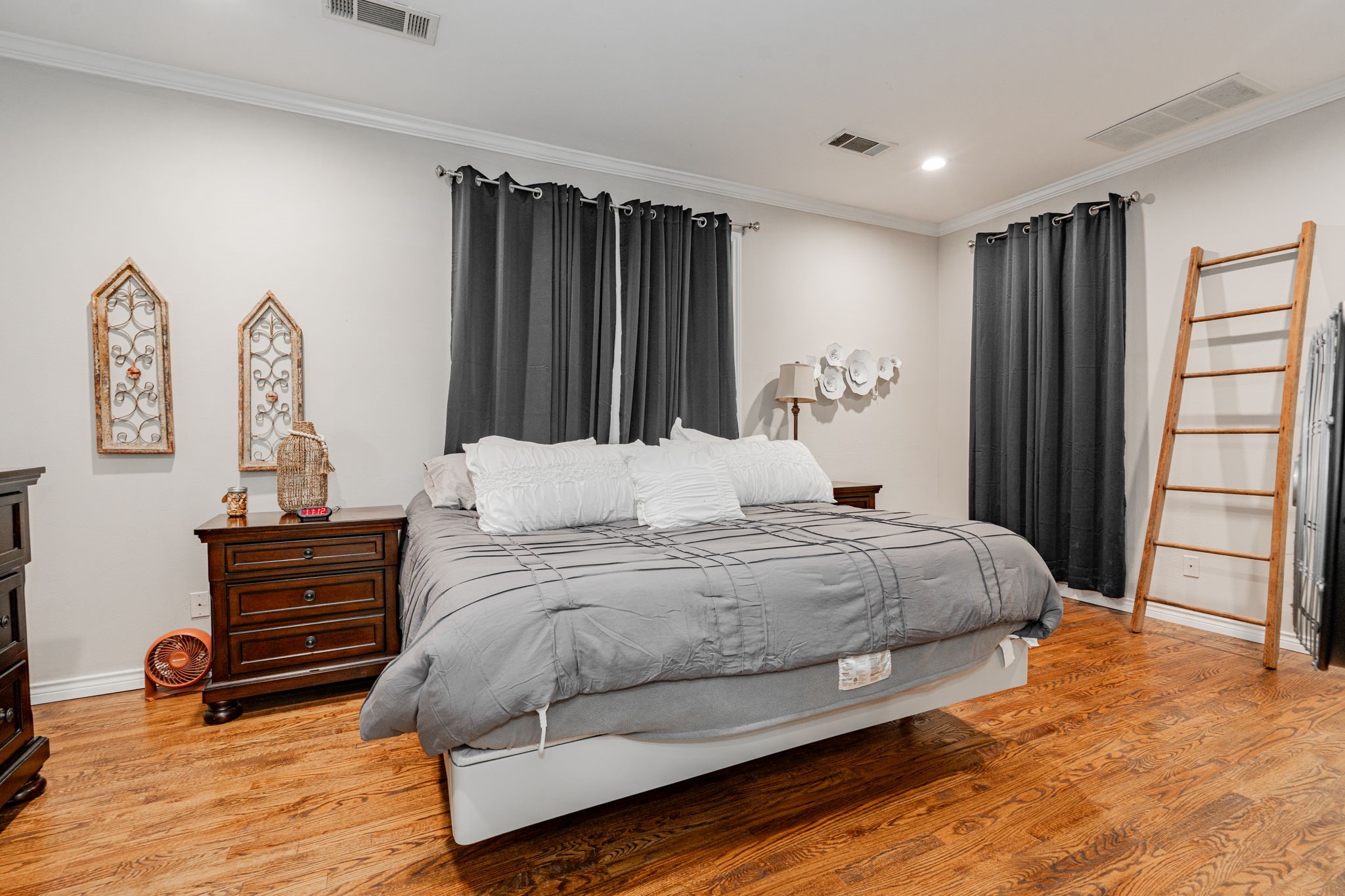 327 Forest Lane