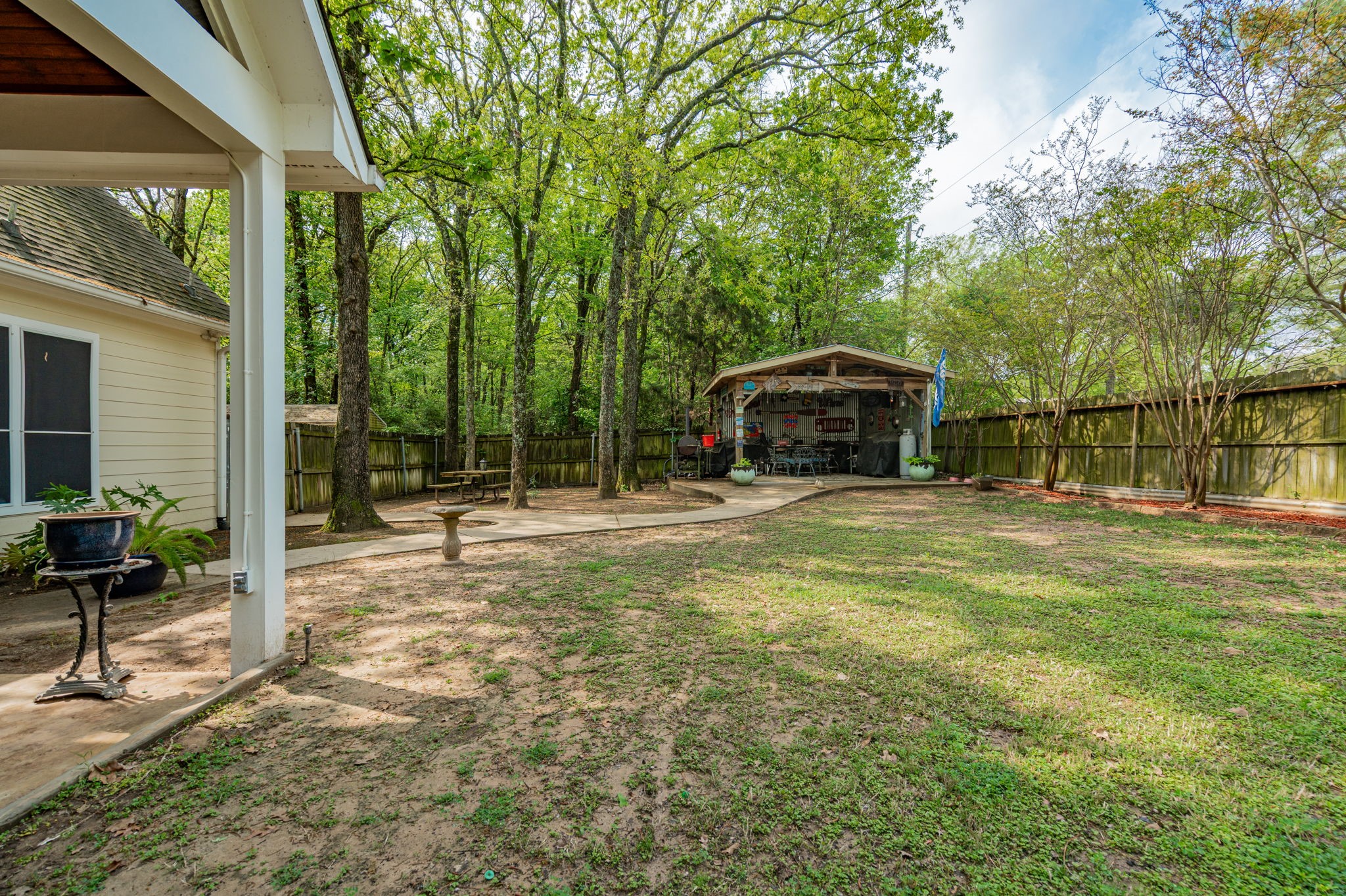 327 Forest Lane